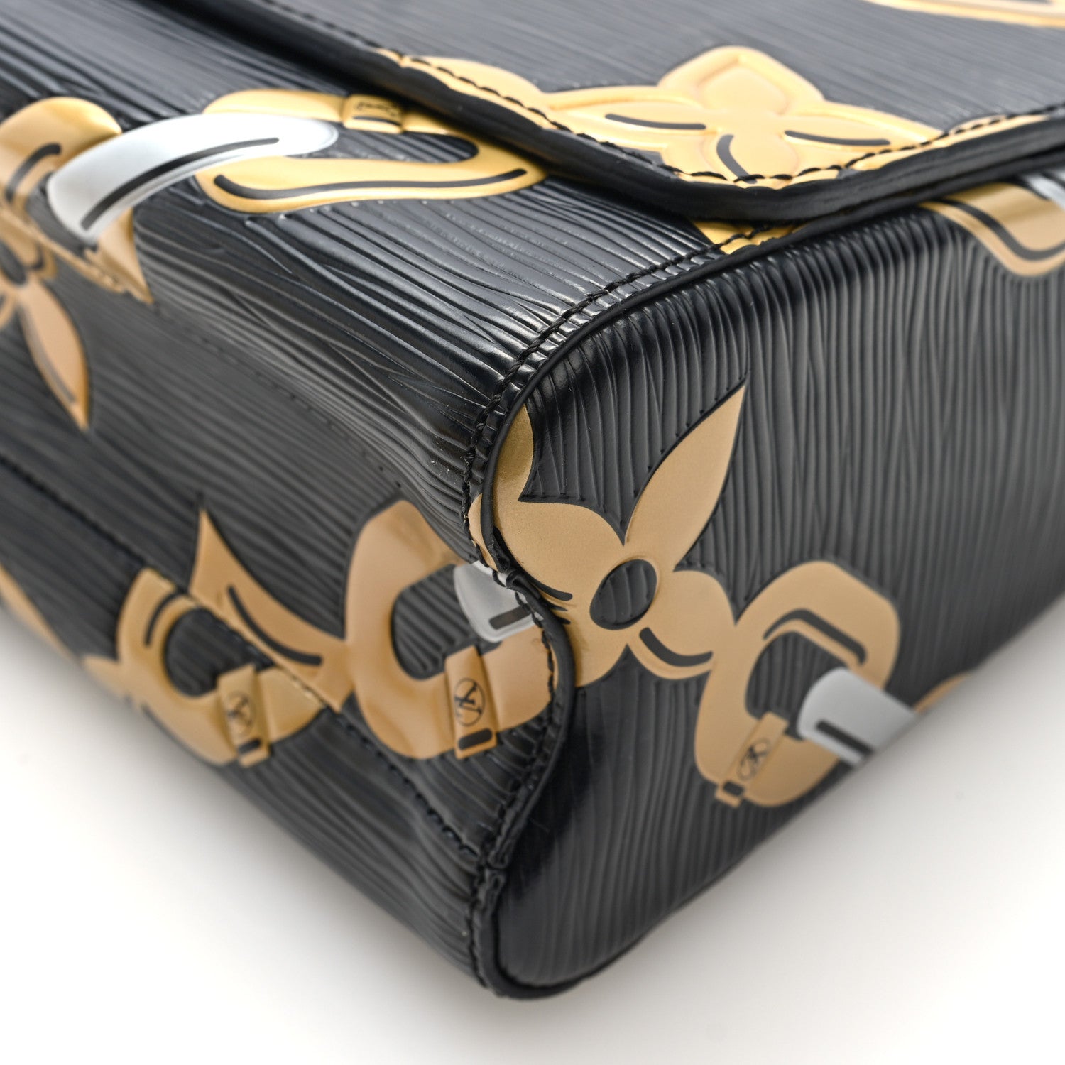 Epi Chain Flower Twist Shoulder Bag MM Black