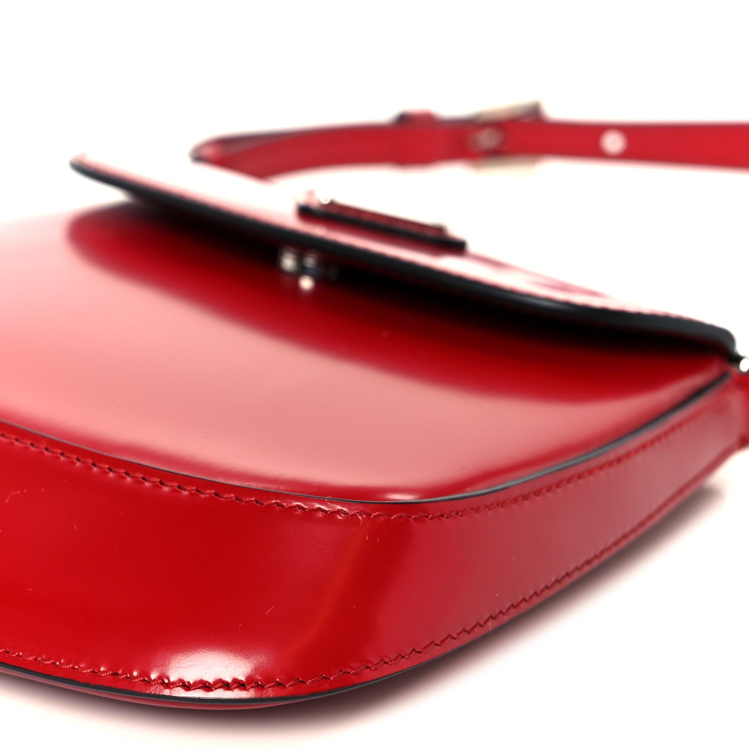 Spazzolato Mini Cleo Flap Adjustable Strap Shoulder Bag Scarlatto Black