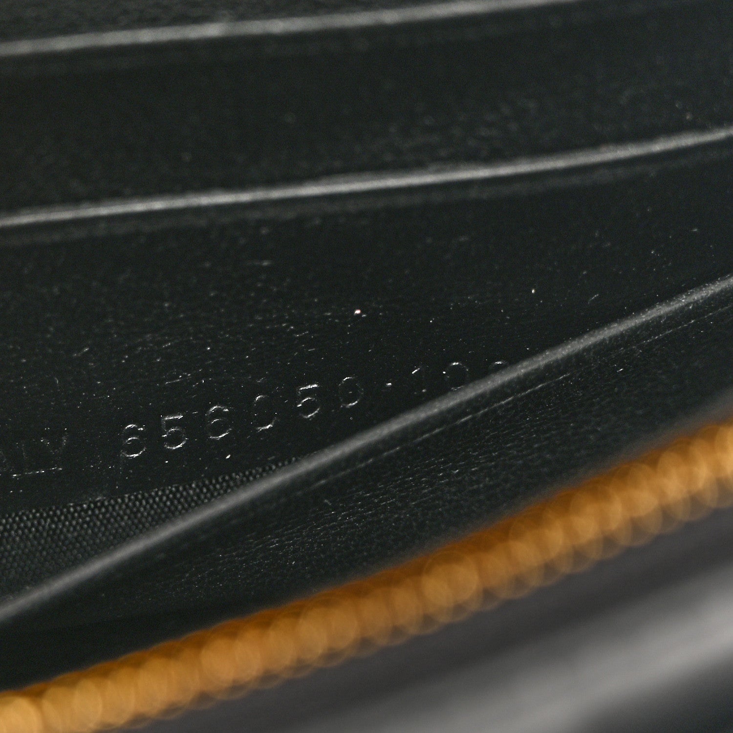 Shiny Box Calfskin Hourglass Chain Bag Black