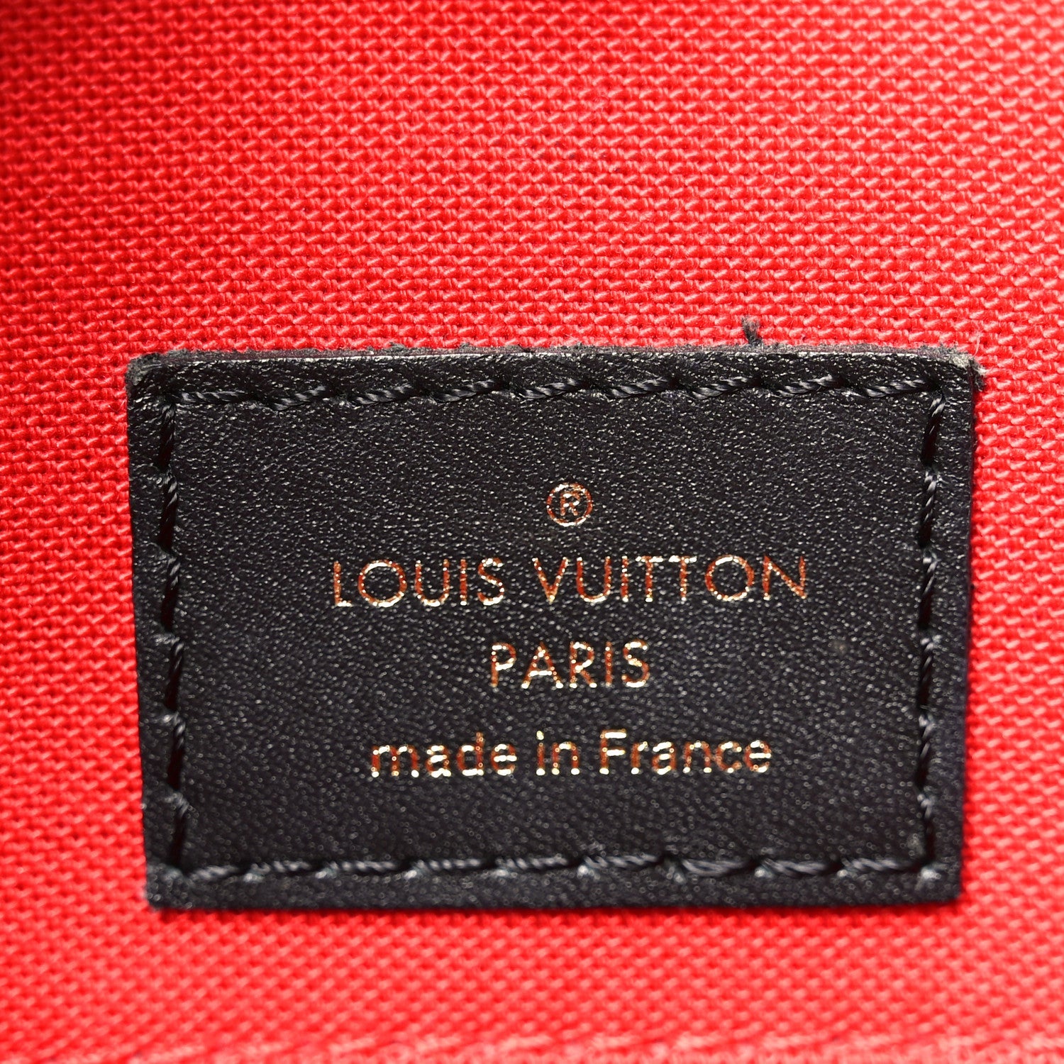 Reverse Monogram Giant Onthego MM