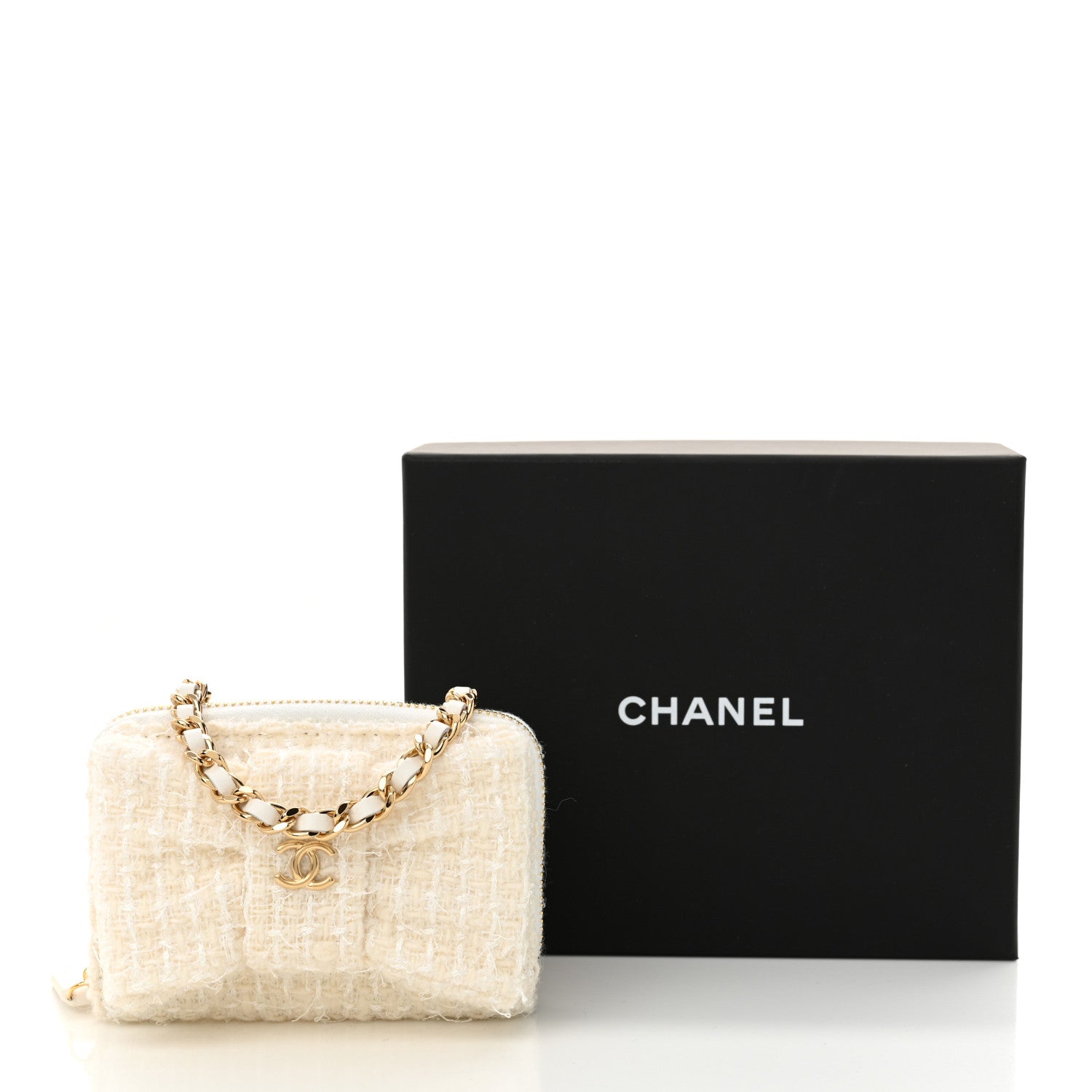 Tweed Quilted Bow Flap Card Holder On Chain White