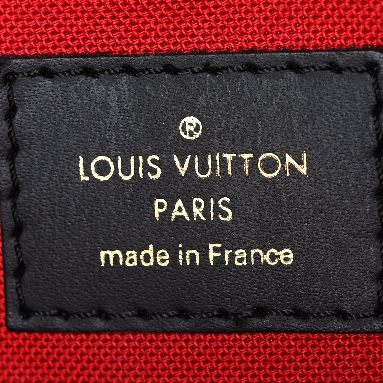 Reverse Monogram Giant Onthego MM