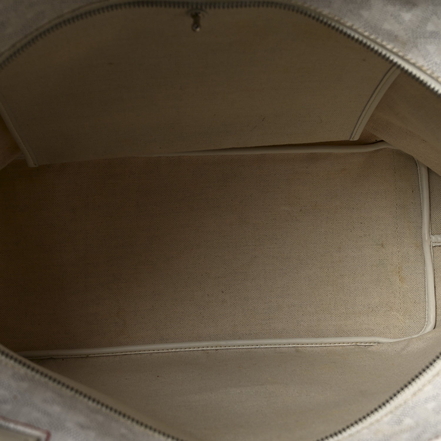 Goyardine Artois MM White