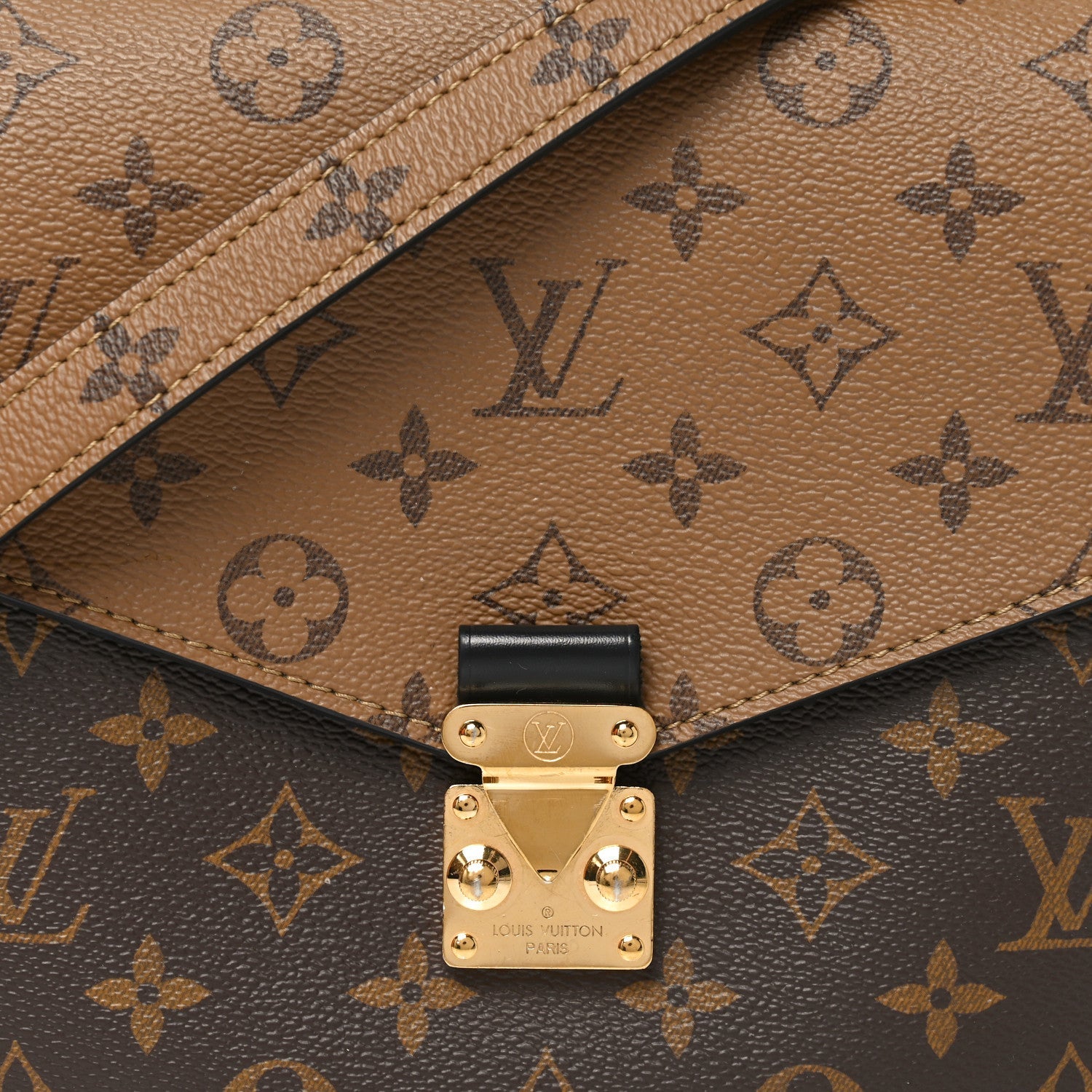 Reverse Monogram Pochette Metis