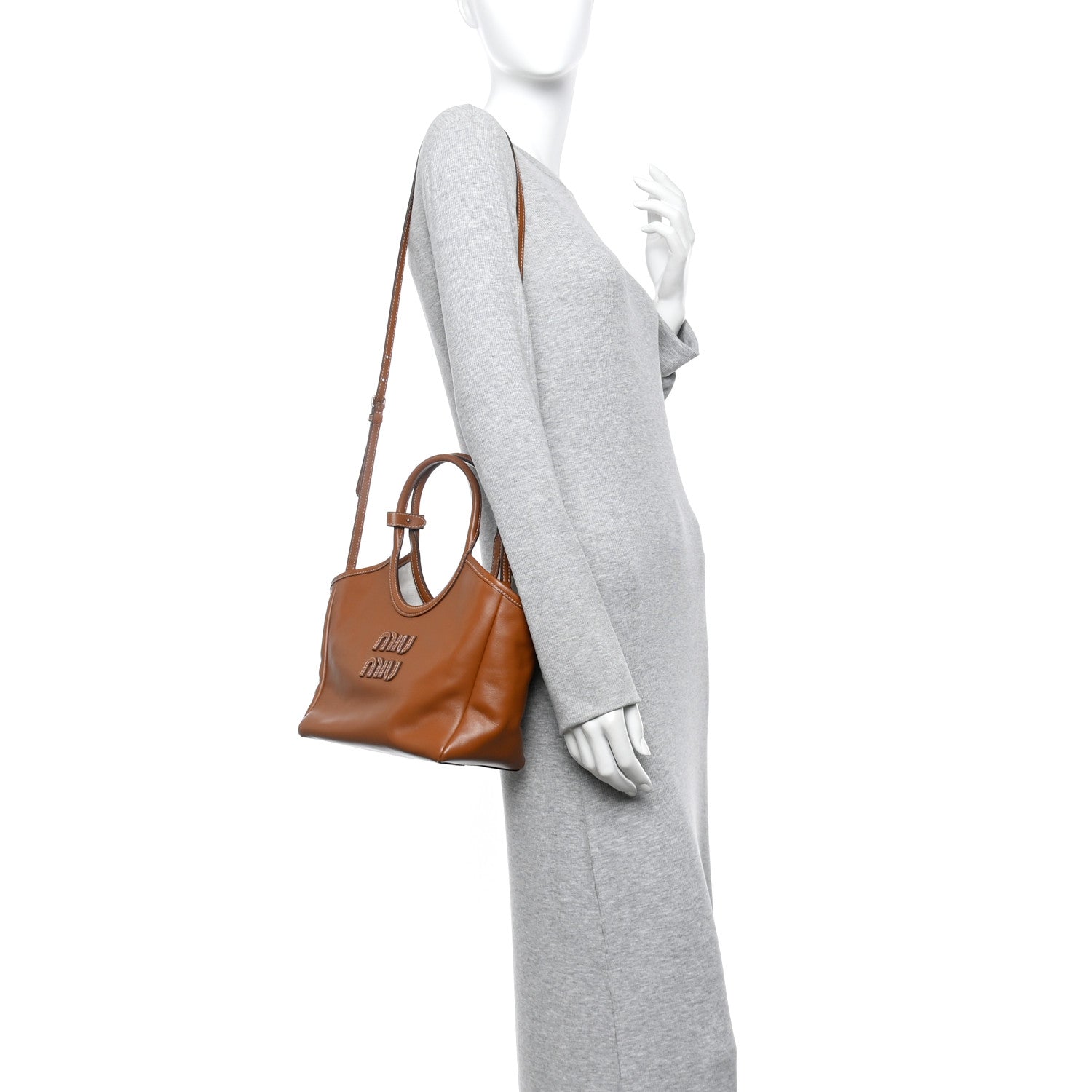 Soft Calf Softy Small Ivy Tote Bag Caramel