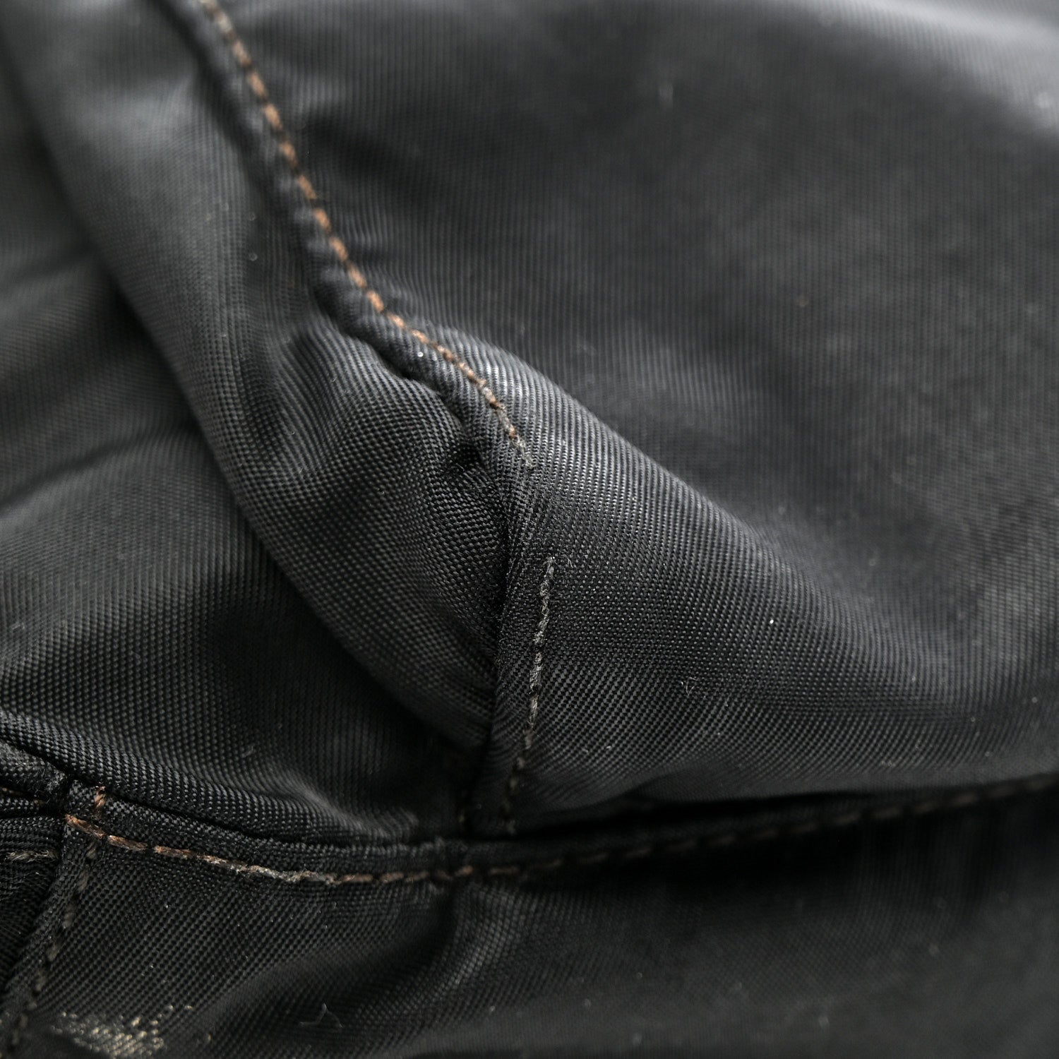 Tessuto Nylon Saffiano Small Vela Messenger Black