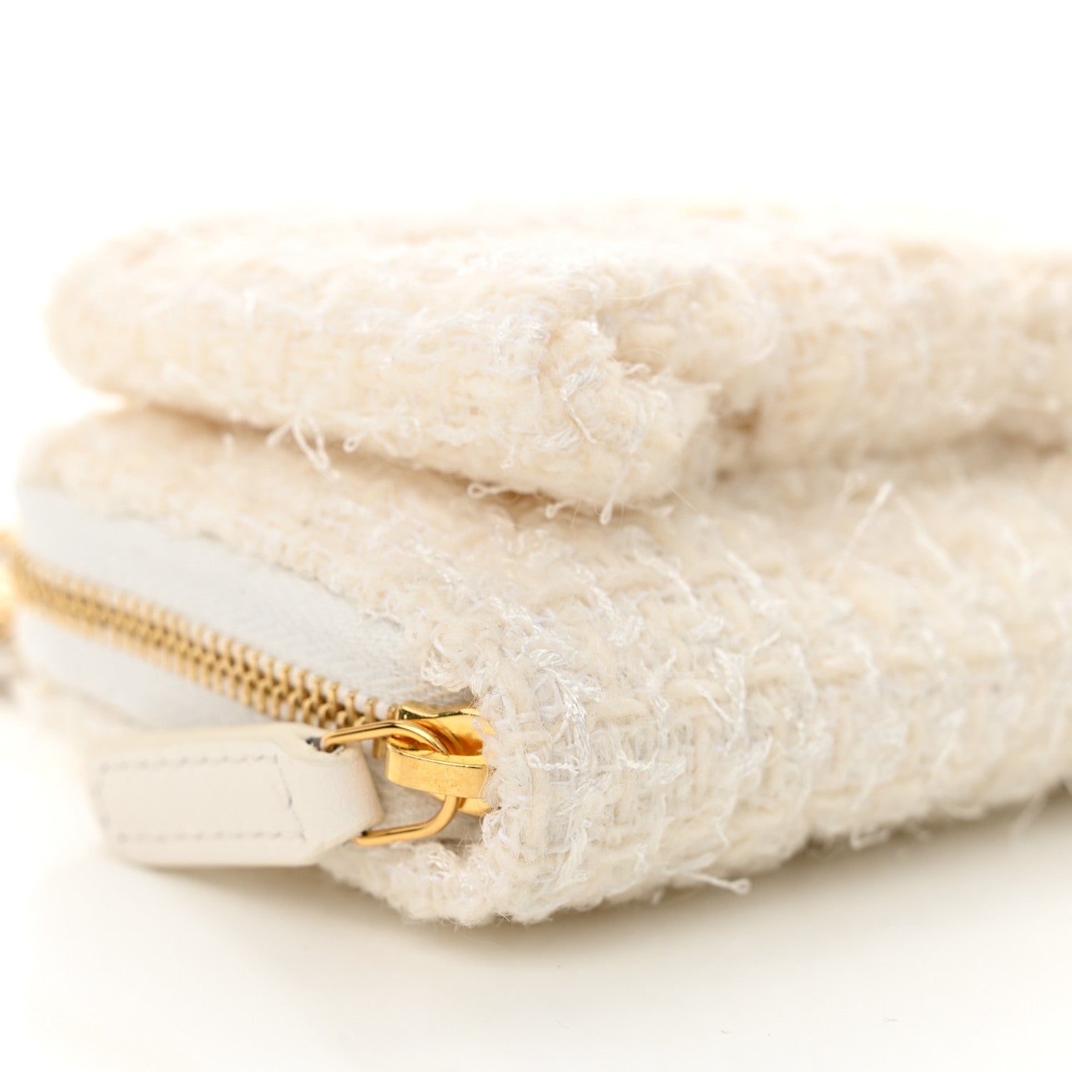 Tweed Quilted Bow Flap Card Holder On Chain White