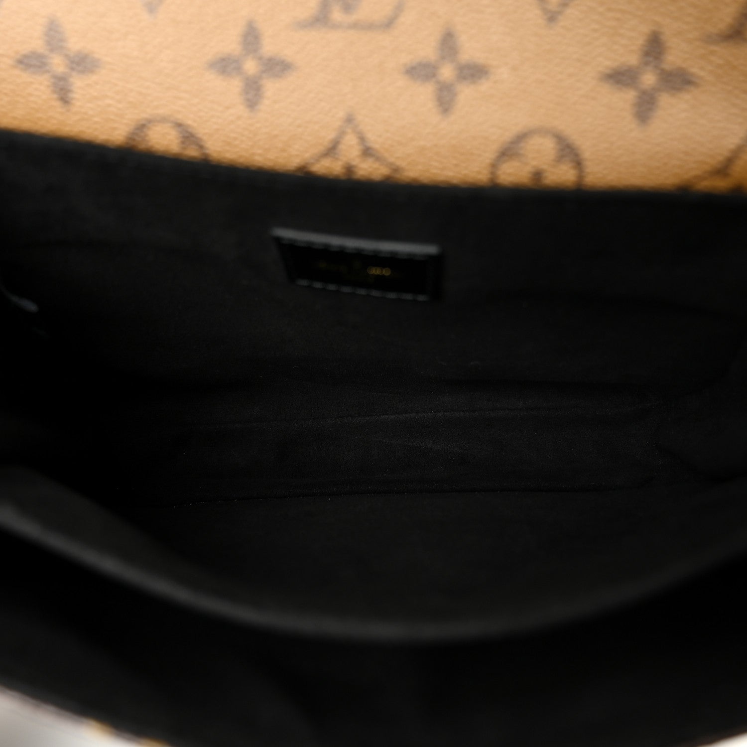 Reverse Monogram Pochette Metis