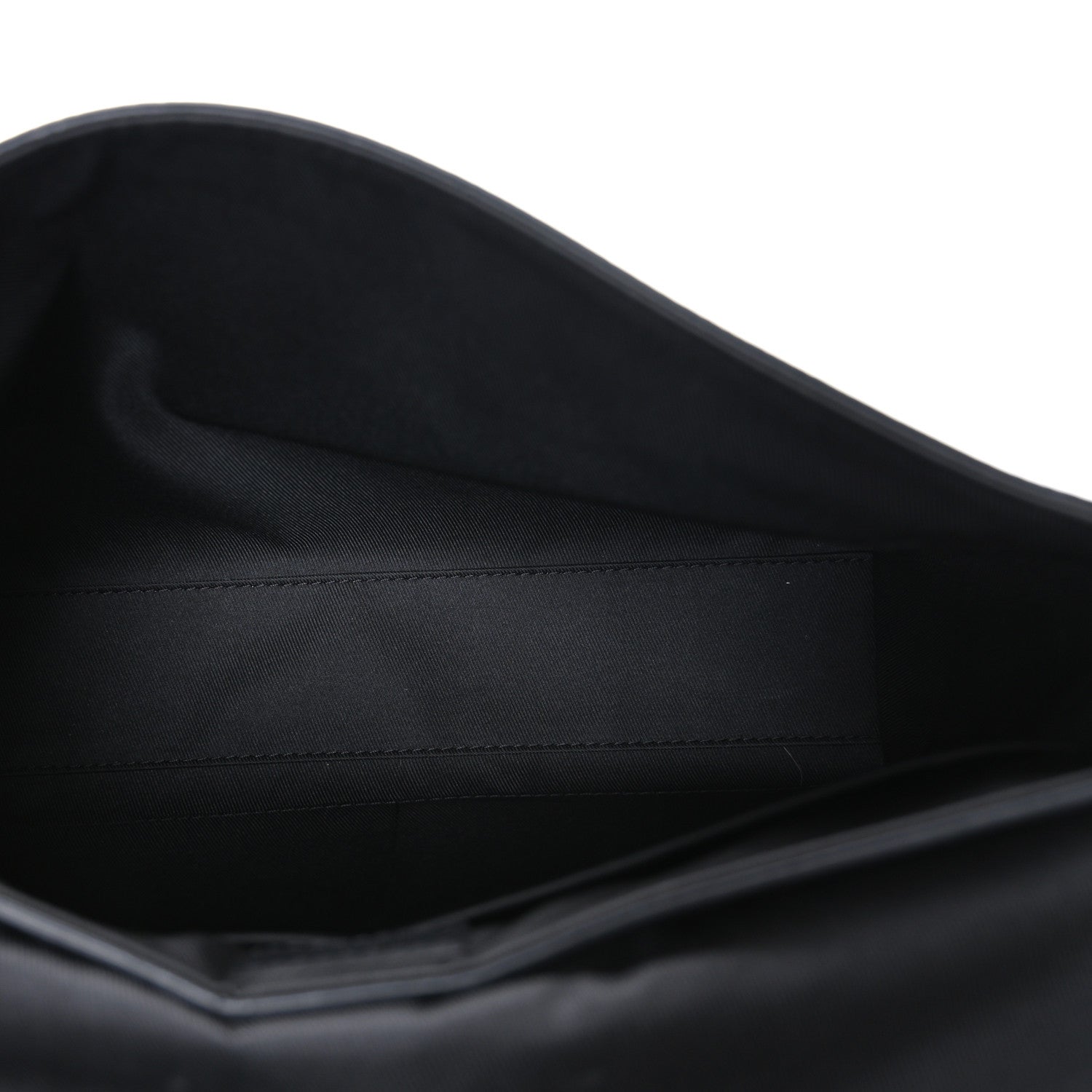 Calfskin Aerogram Messenger Black