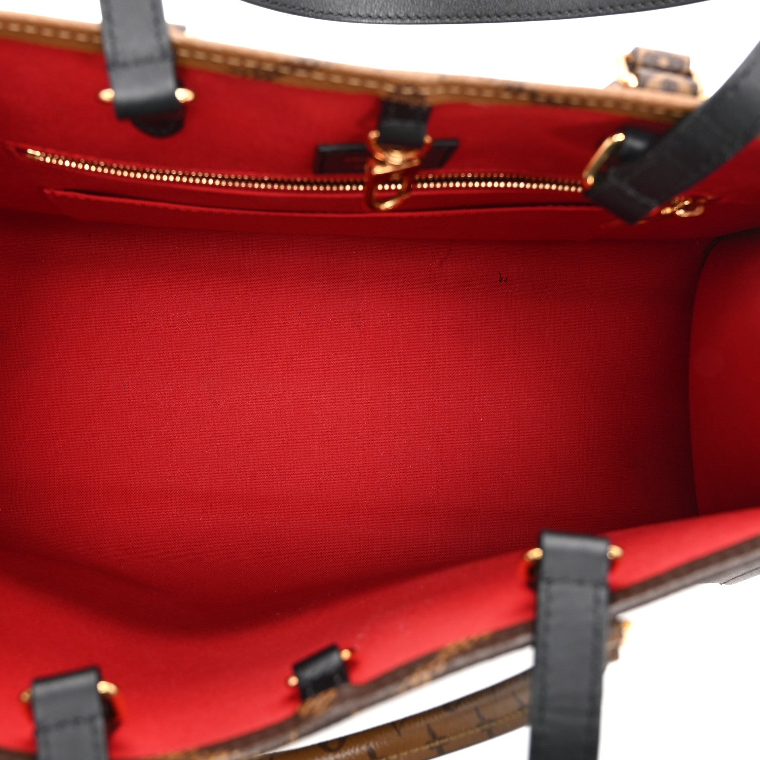 Reverse Monogram Giant Onthego MM