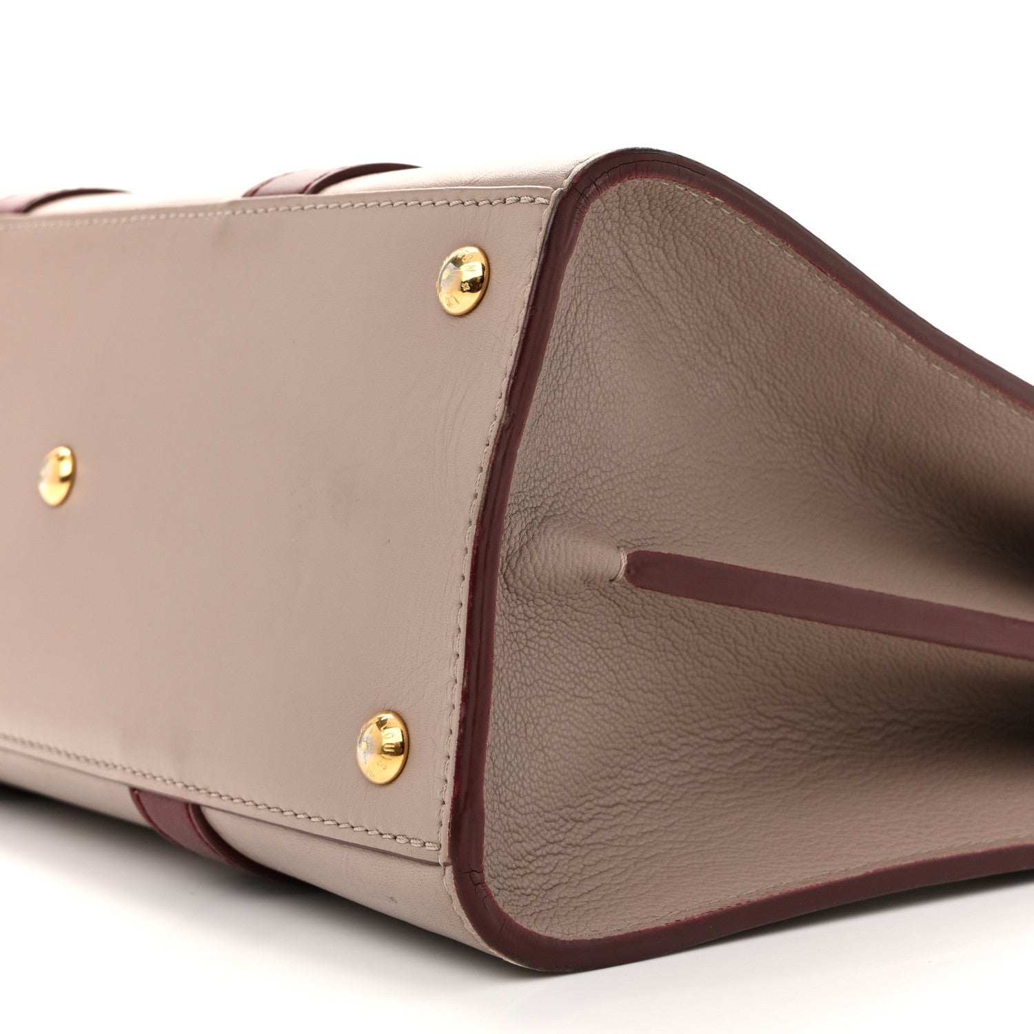 Monogram Cuir Plume Very Tote MM Mastic Raisin