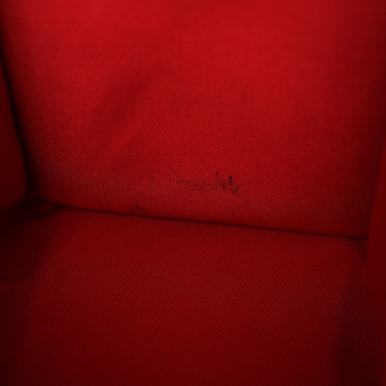 Reverse Monogram Giant Onthego MM