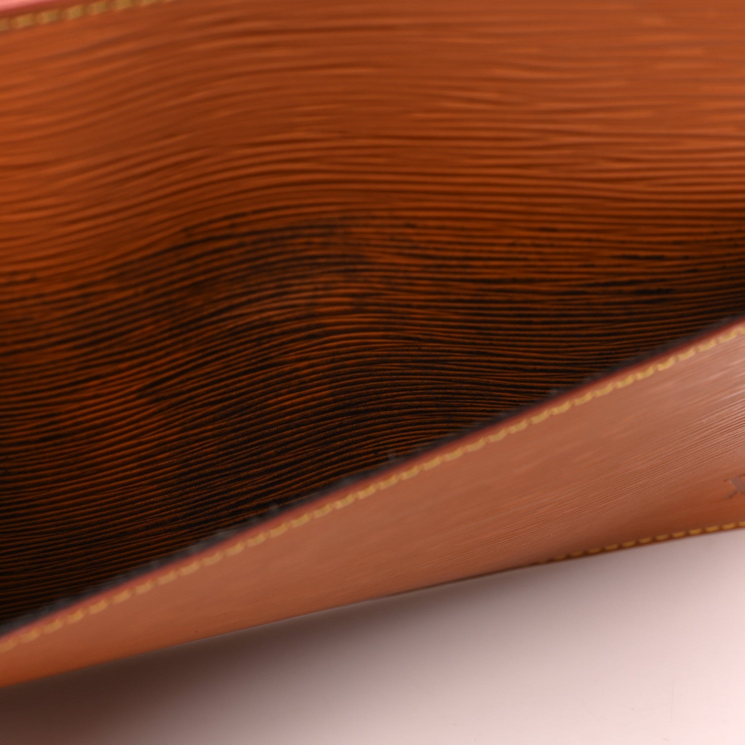 Epi Pochette Homme Clutch Cipango