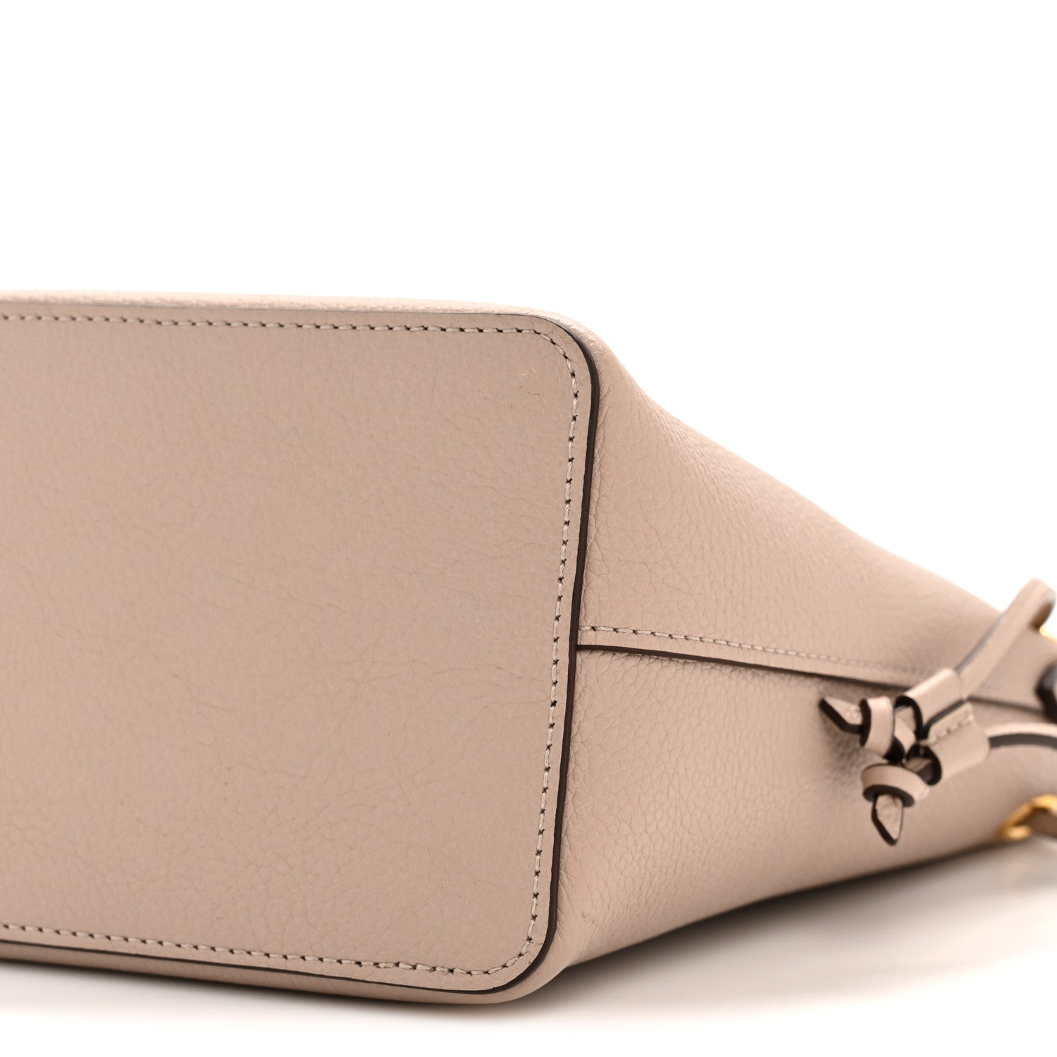 Calfskin Nano Lockme Bucket Greige