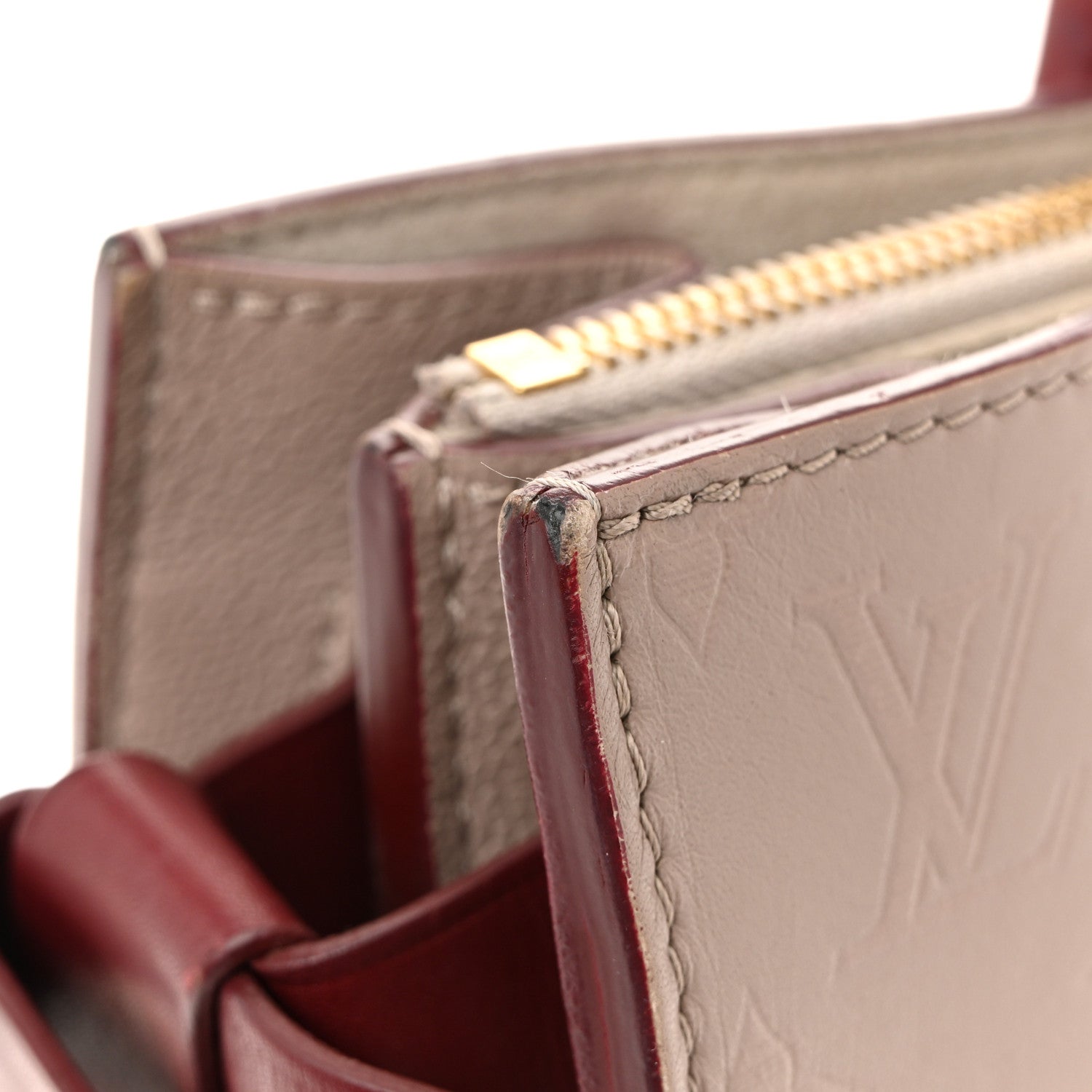 Monogram Cuir Plume Very Tote MM Mastic Raisin