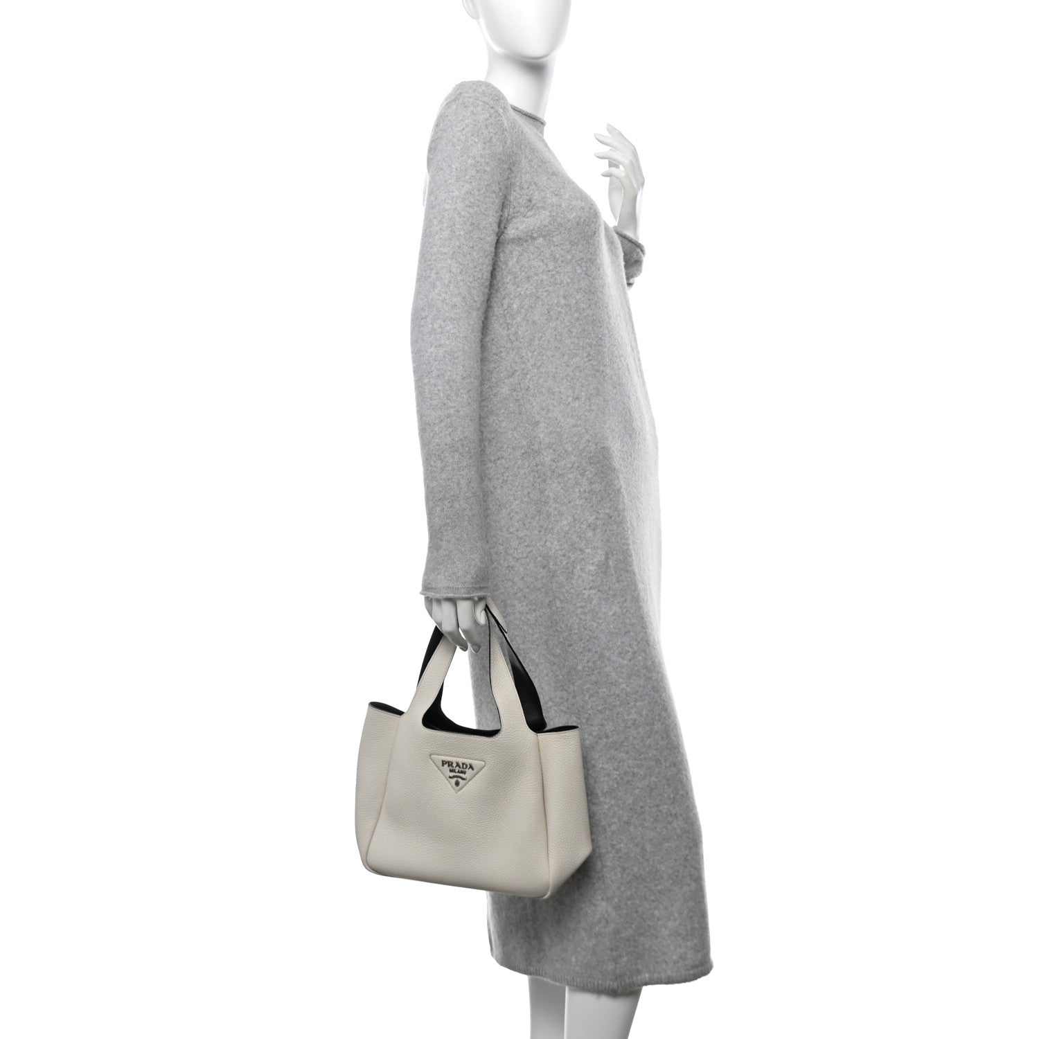 Vitello Daino Soft Mini Dynamique Tote Talco Black