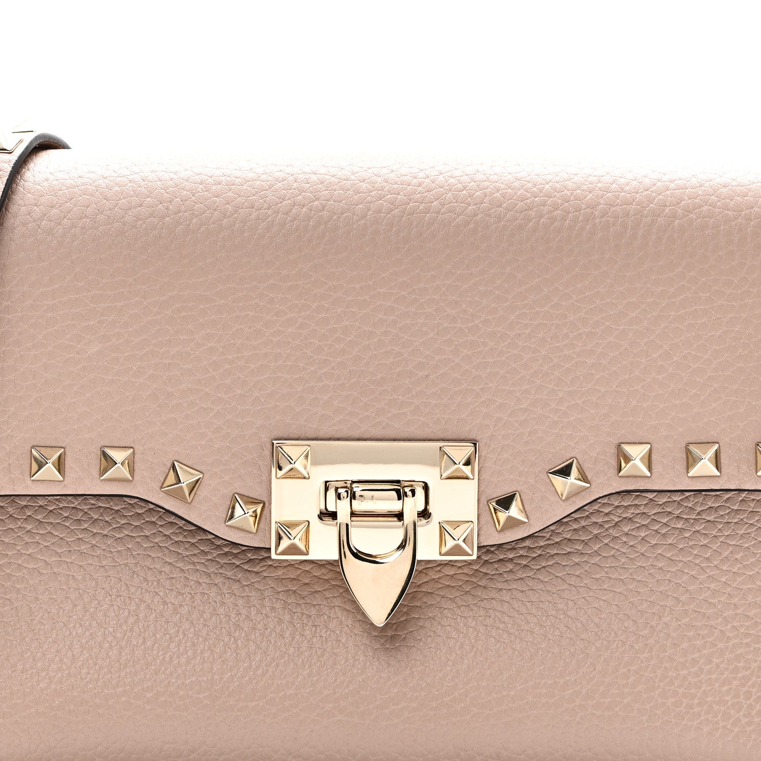 Pebbled Calfskin Medium Rockstud Flip Lock Crossbody Bag Poudre