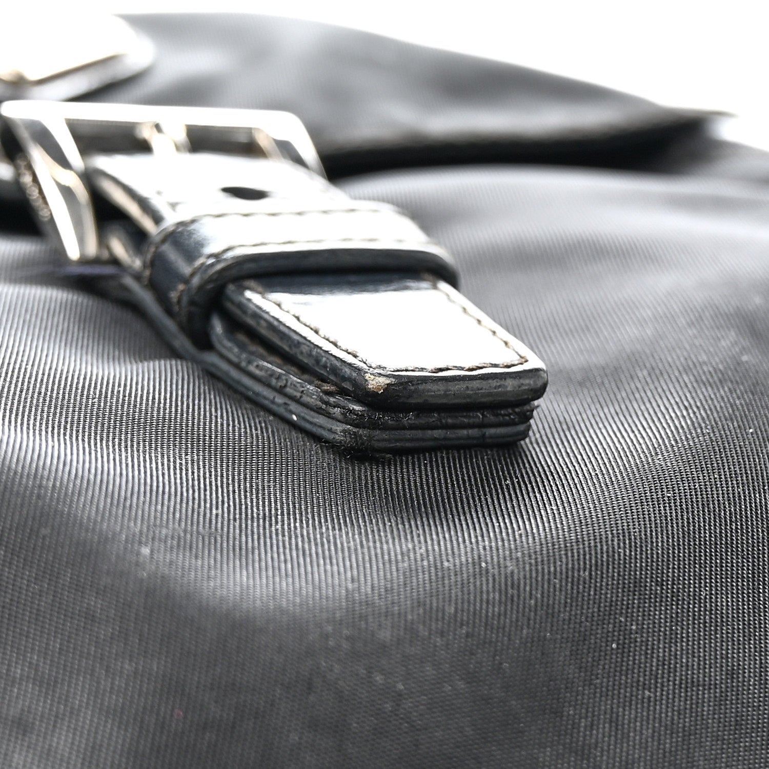 Tessuto Nylon Saffiano Small Vela Messenger Black