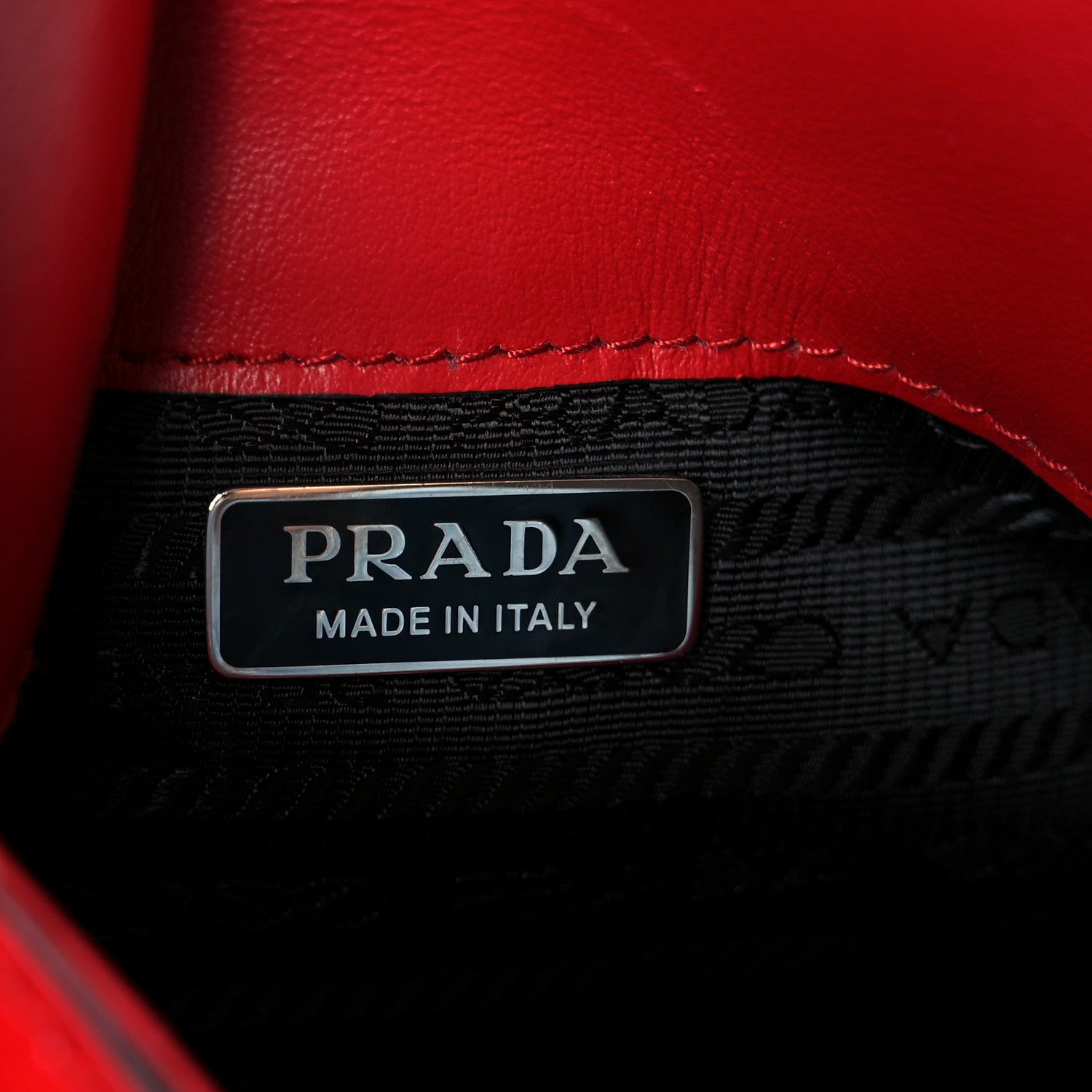 Spazzolato Mini Cleo Flap Adjustable Strap Shoulder Bag Scarlatto Black