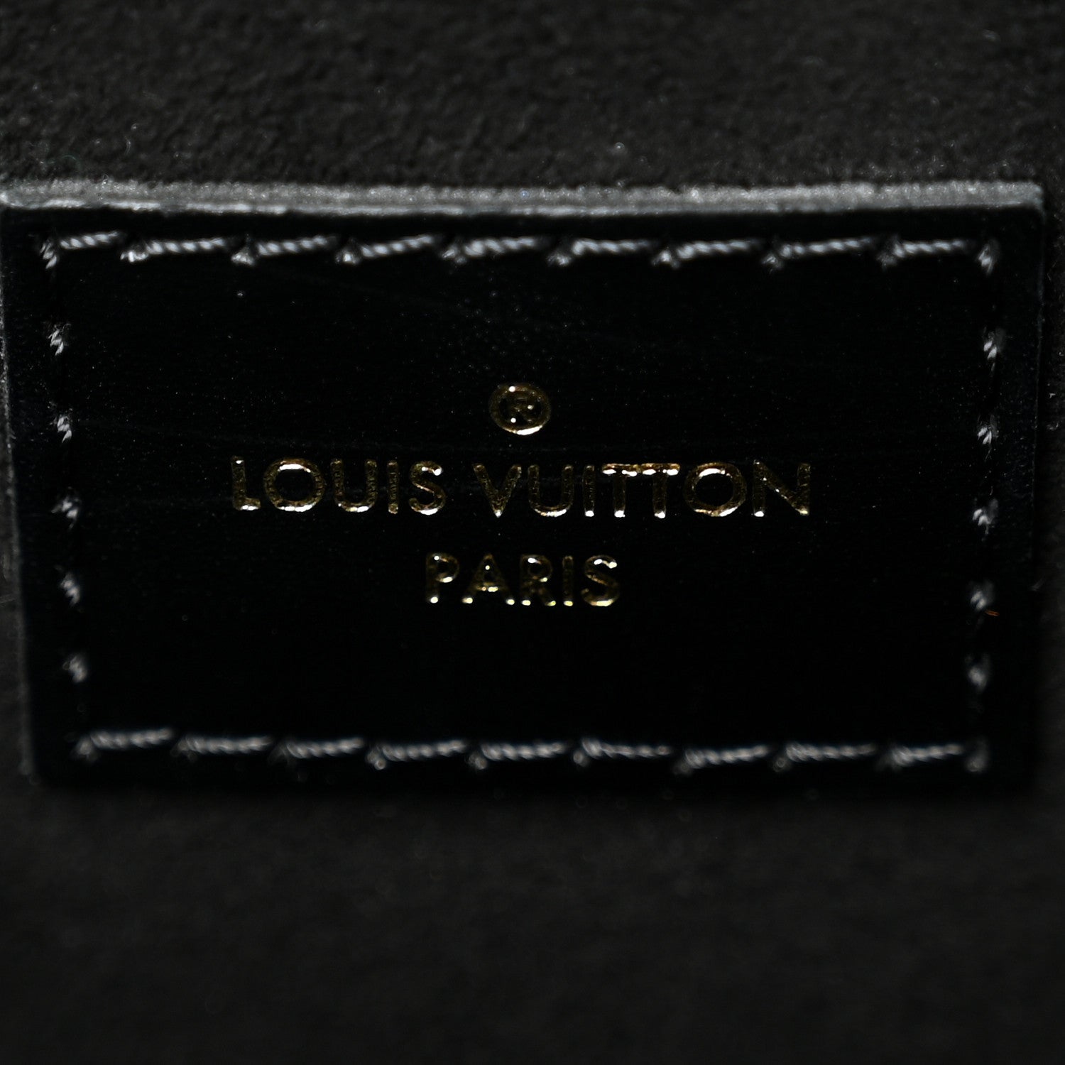 Reverse Monogram Pochette Metis