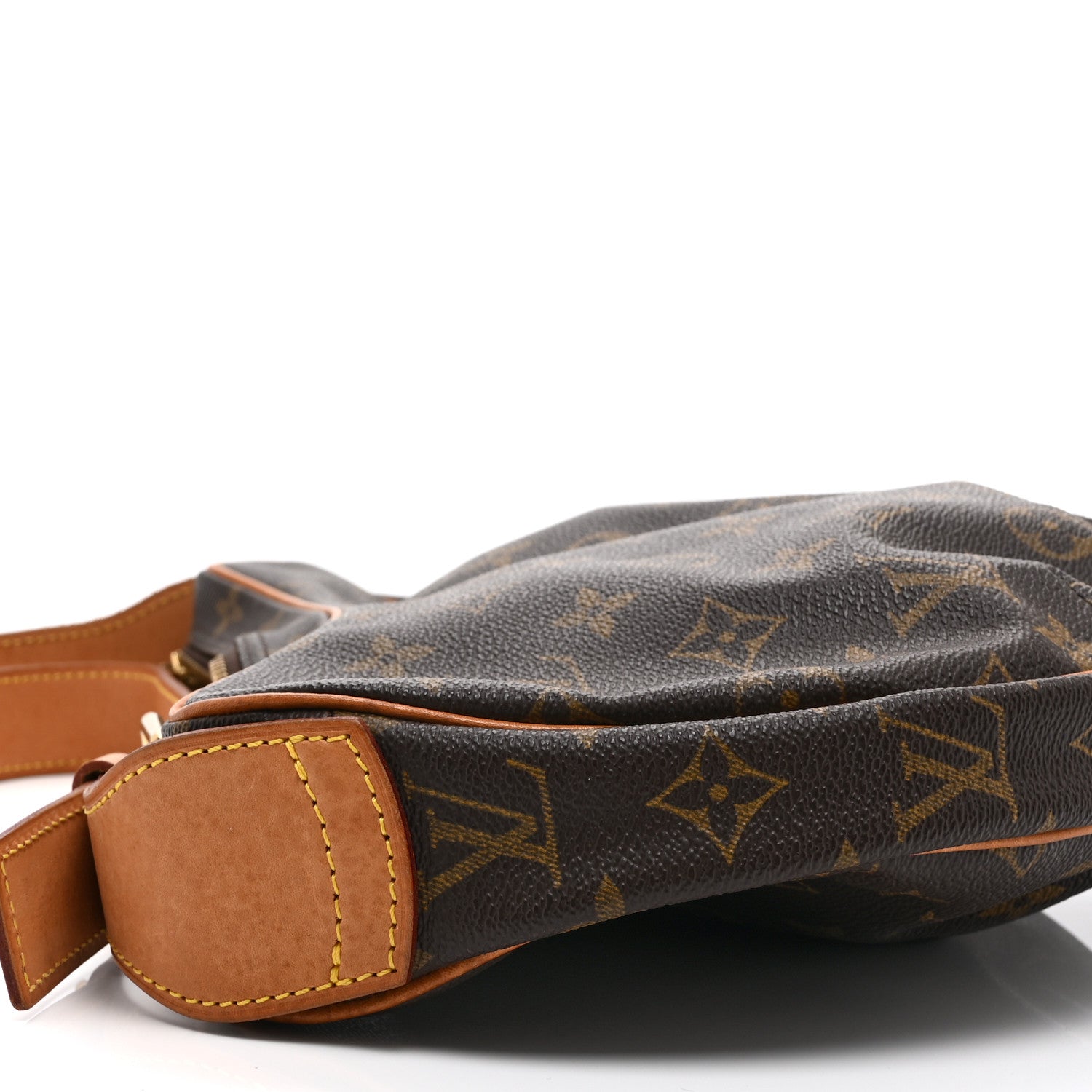 Monogram Croissant MM