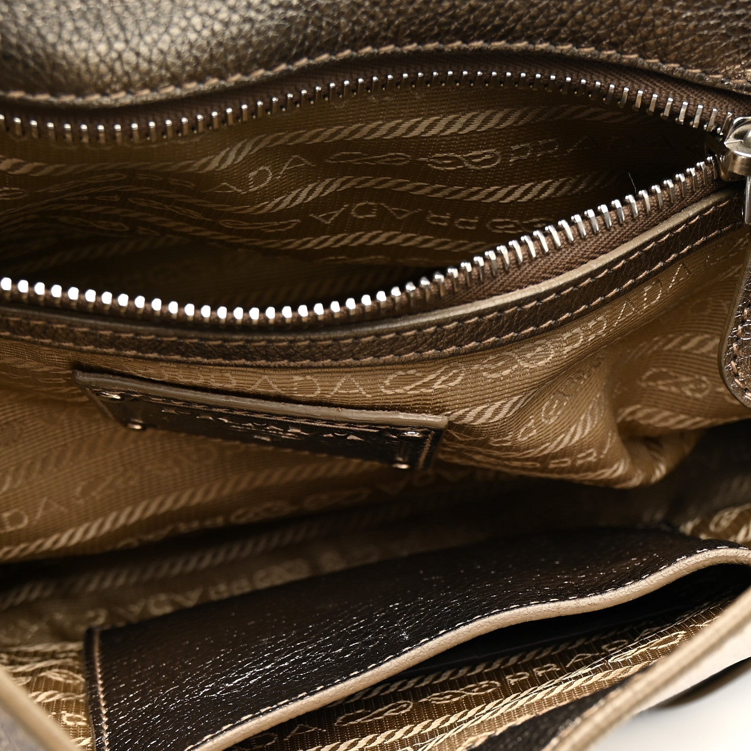 Metallic Vitello Daino Pushlock Shoulder Bag Peltro