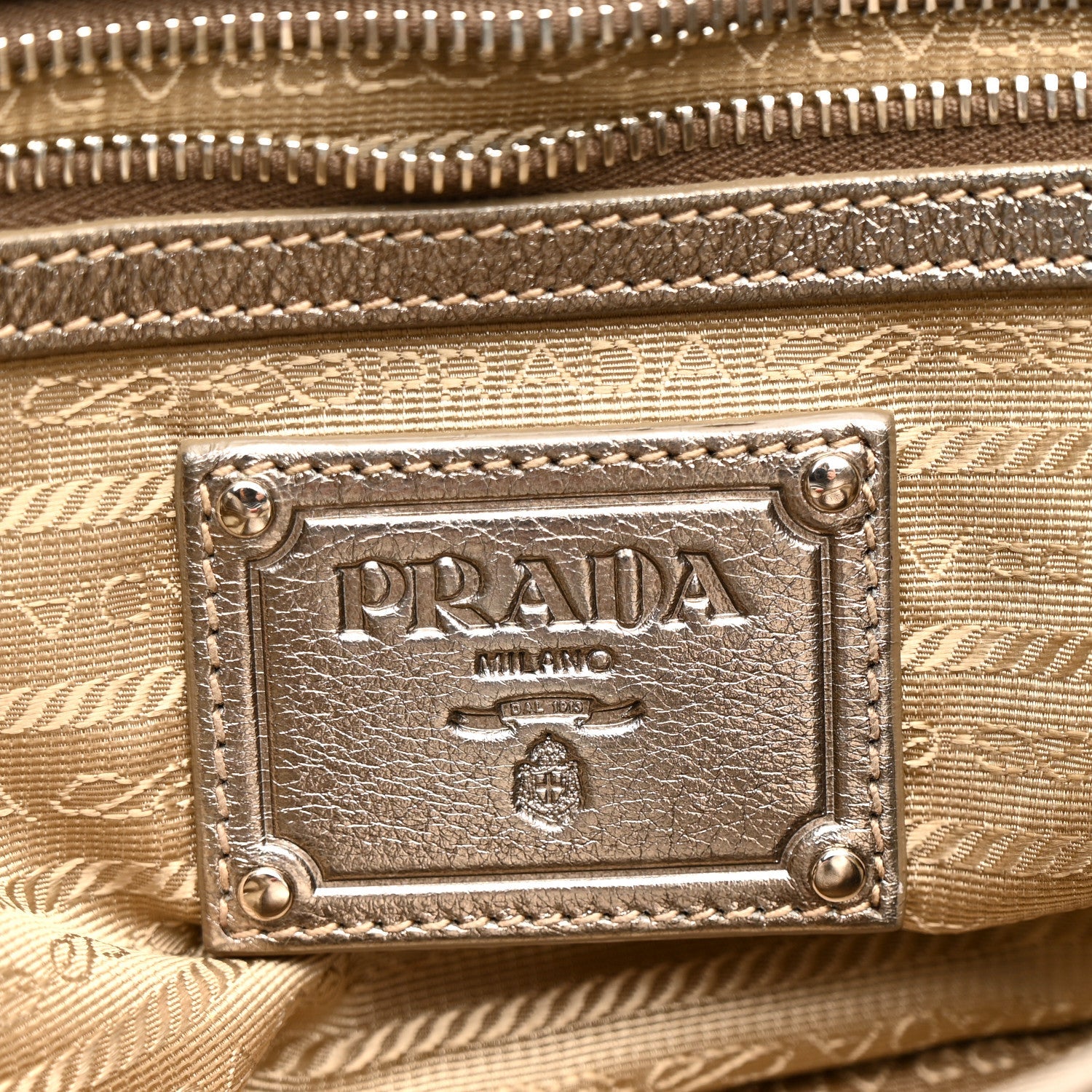 Metallic Vitello Daino Pushlock Shoulder Bag Peltro