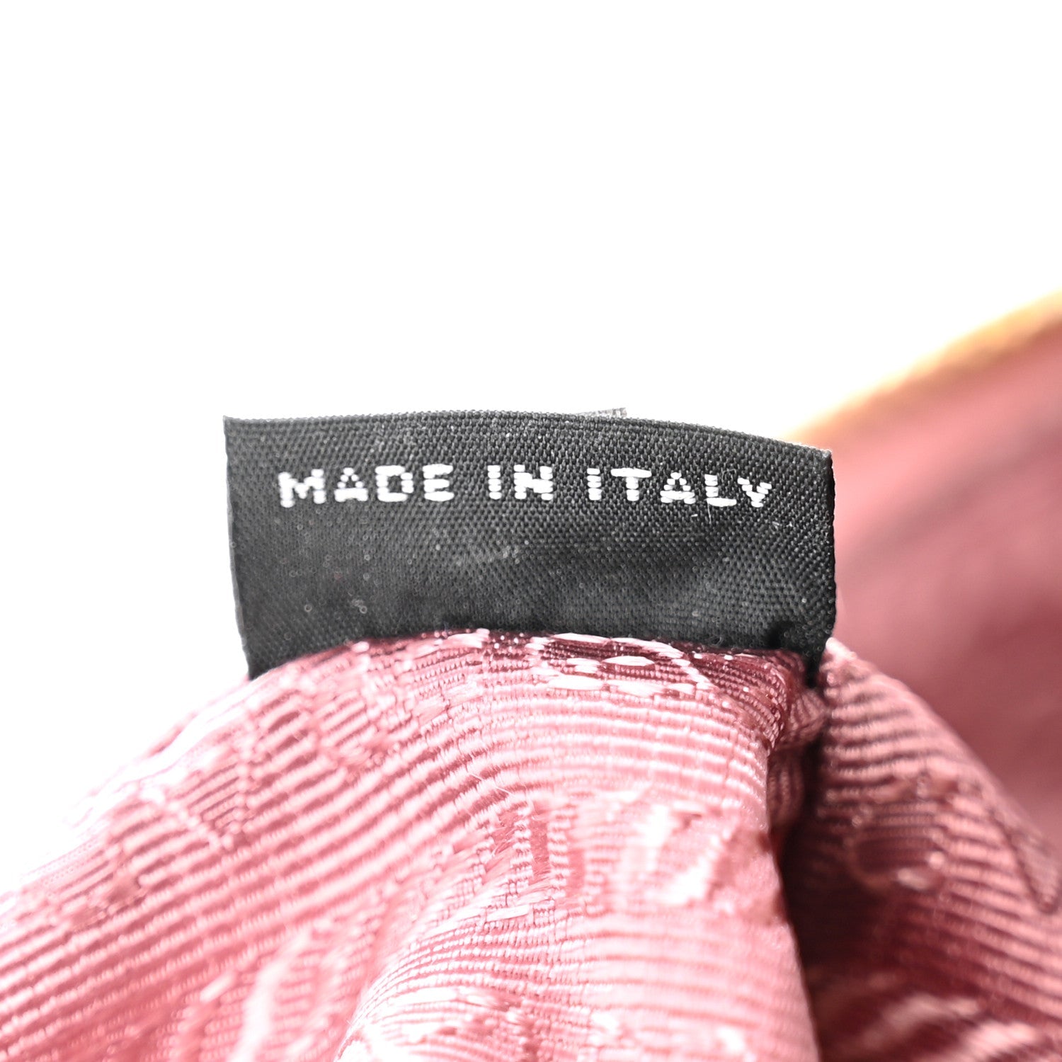 Saffiano Lux Re-Edition 2005 Shoulder Bag Petalo