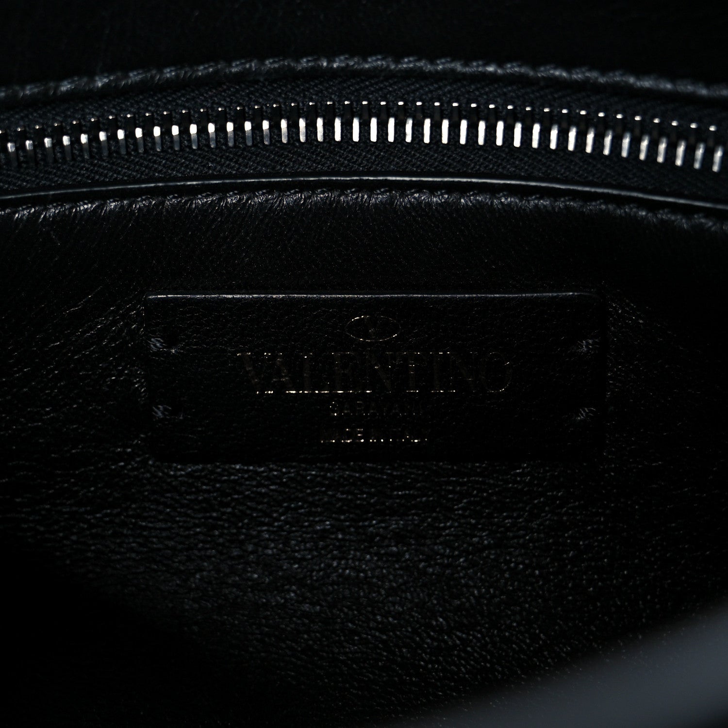 Nappa Monochrome Medium Roman Stud Shoulder Bag Black