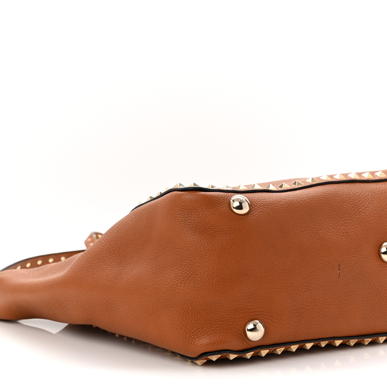 Pebbled Calfskin Medium Rockstud Tote Light Cuir