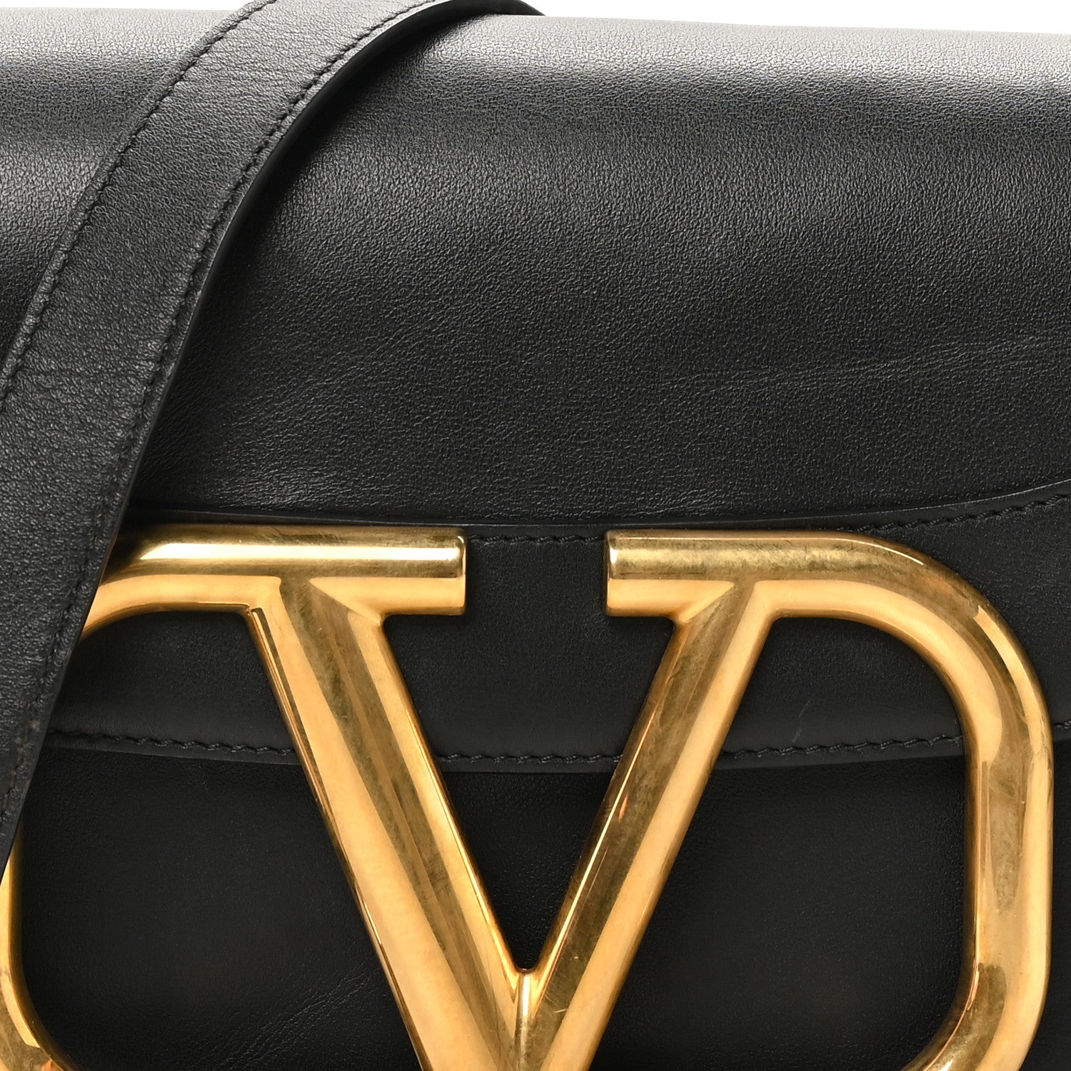 Smooth Calfskin Supervee Shoulder Bag Black