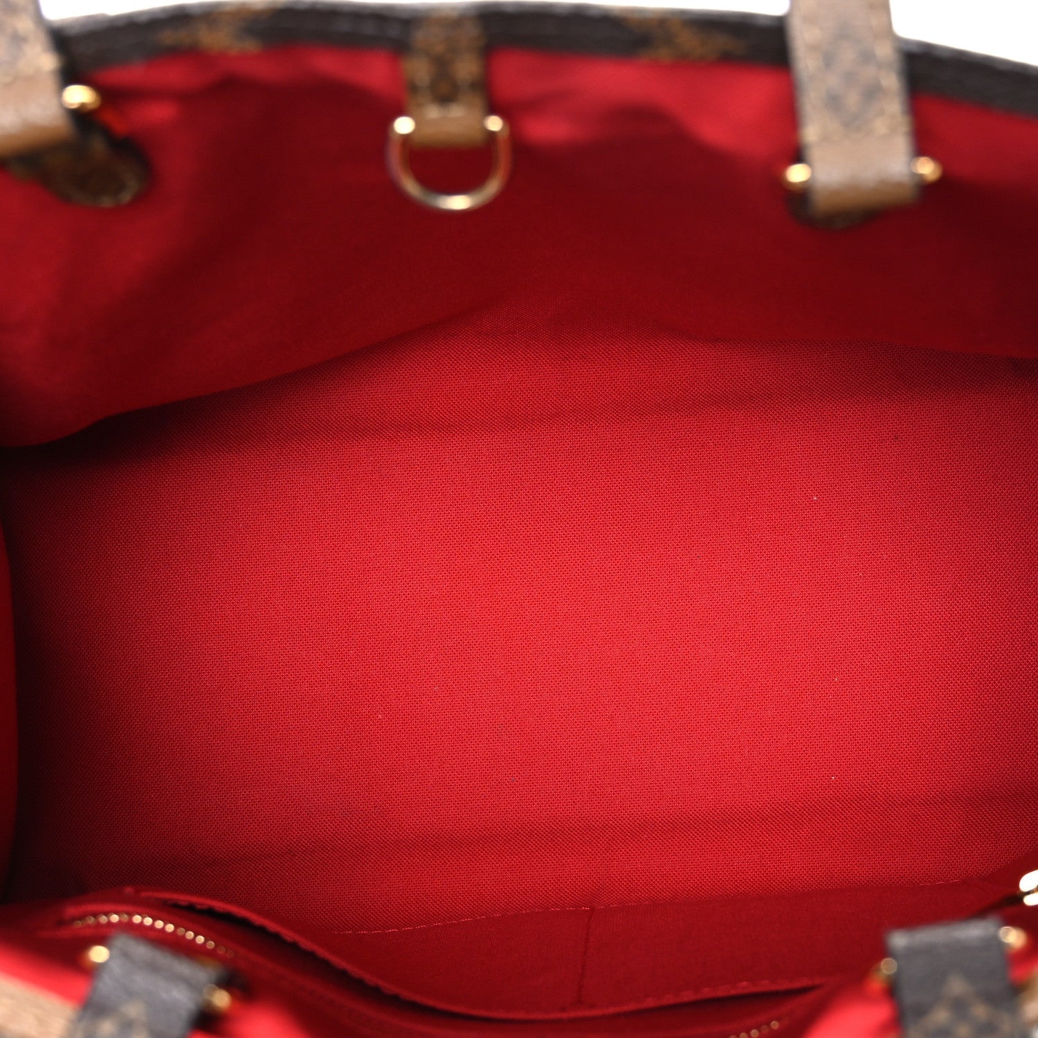 Reverse Monogram Giant Onthego MM