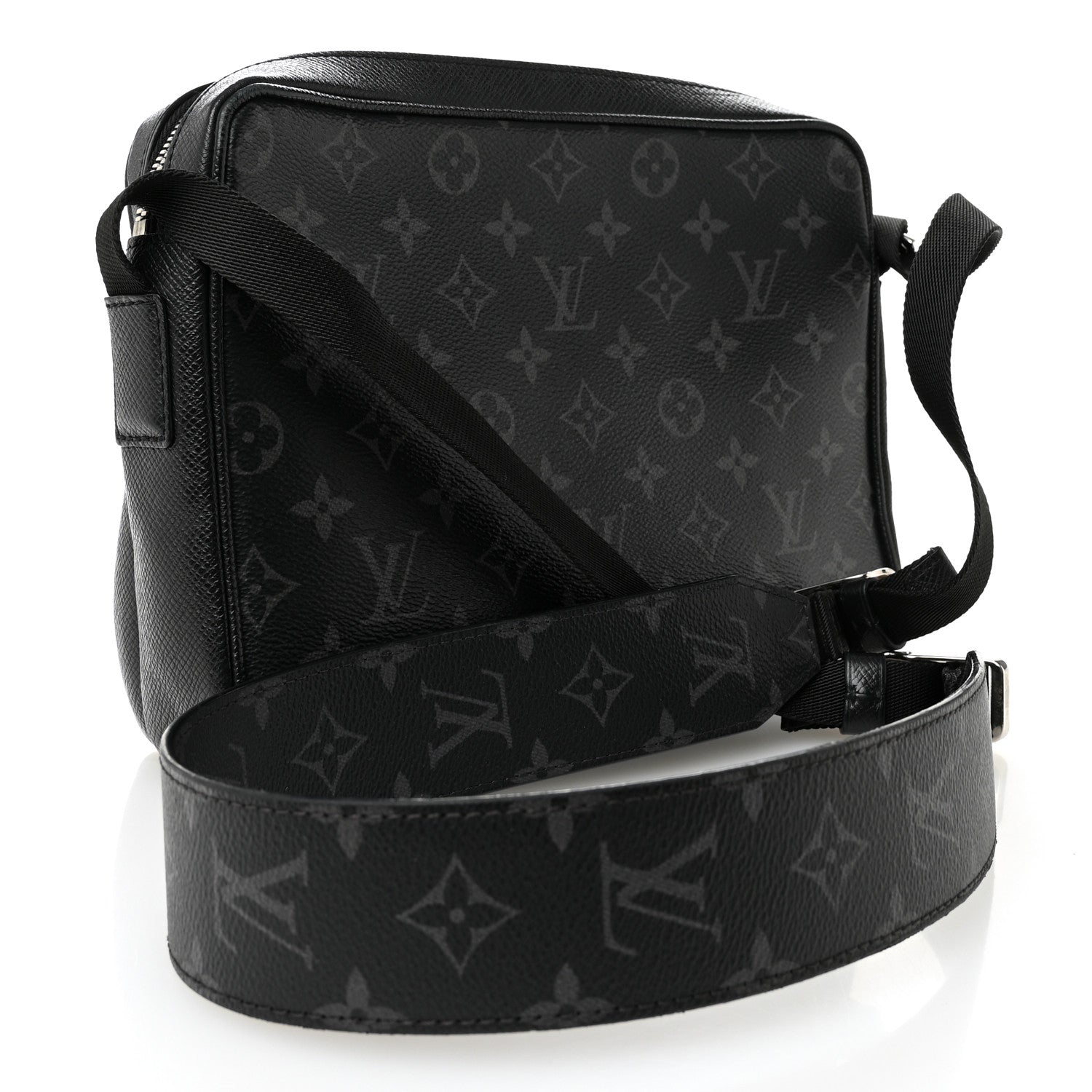 Taiga Monogram Eclipse Outdoor Messenger Black