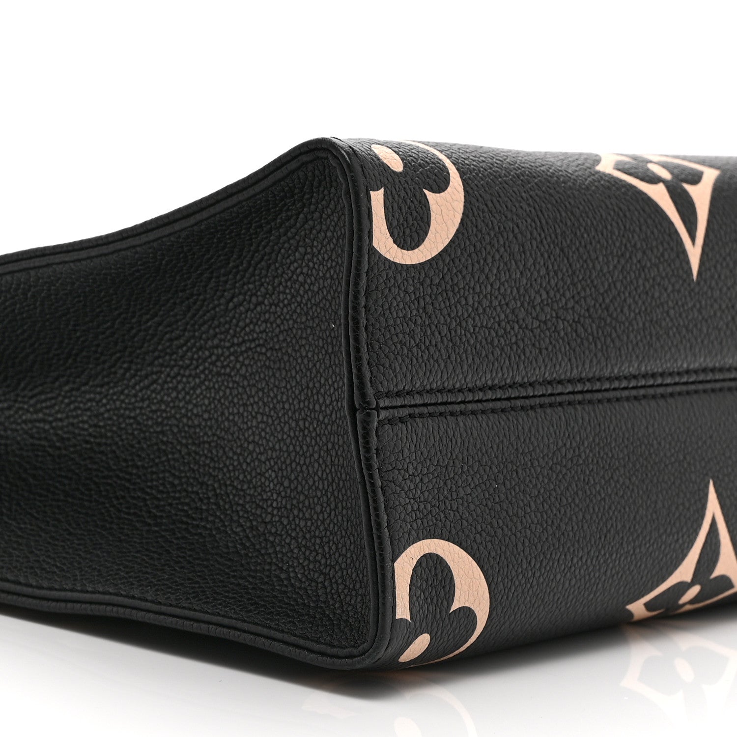 Empreinte Monogram Giant Onthego PM Black Beige