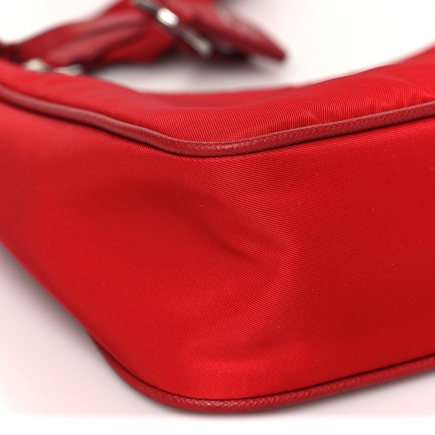 Nylon Re-Edition 2005 Shoulder Bag Rosso