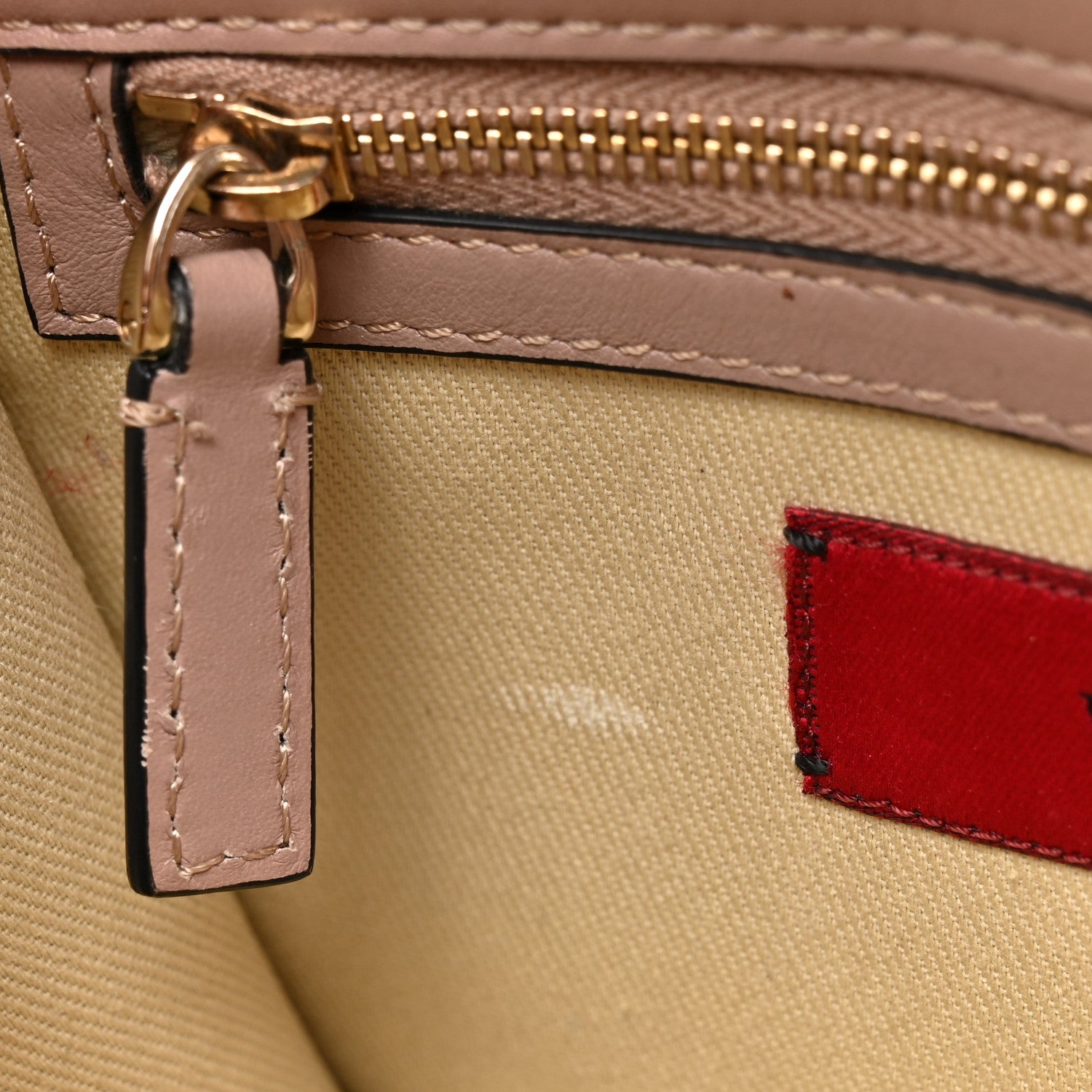 Vitello Small Glam Lock Rockstud Flap Poudre