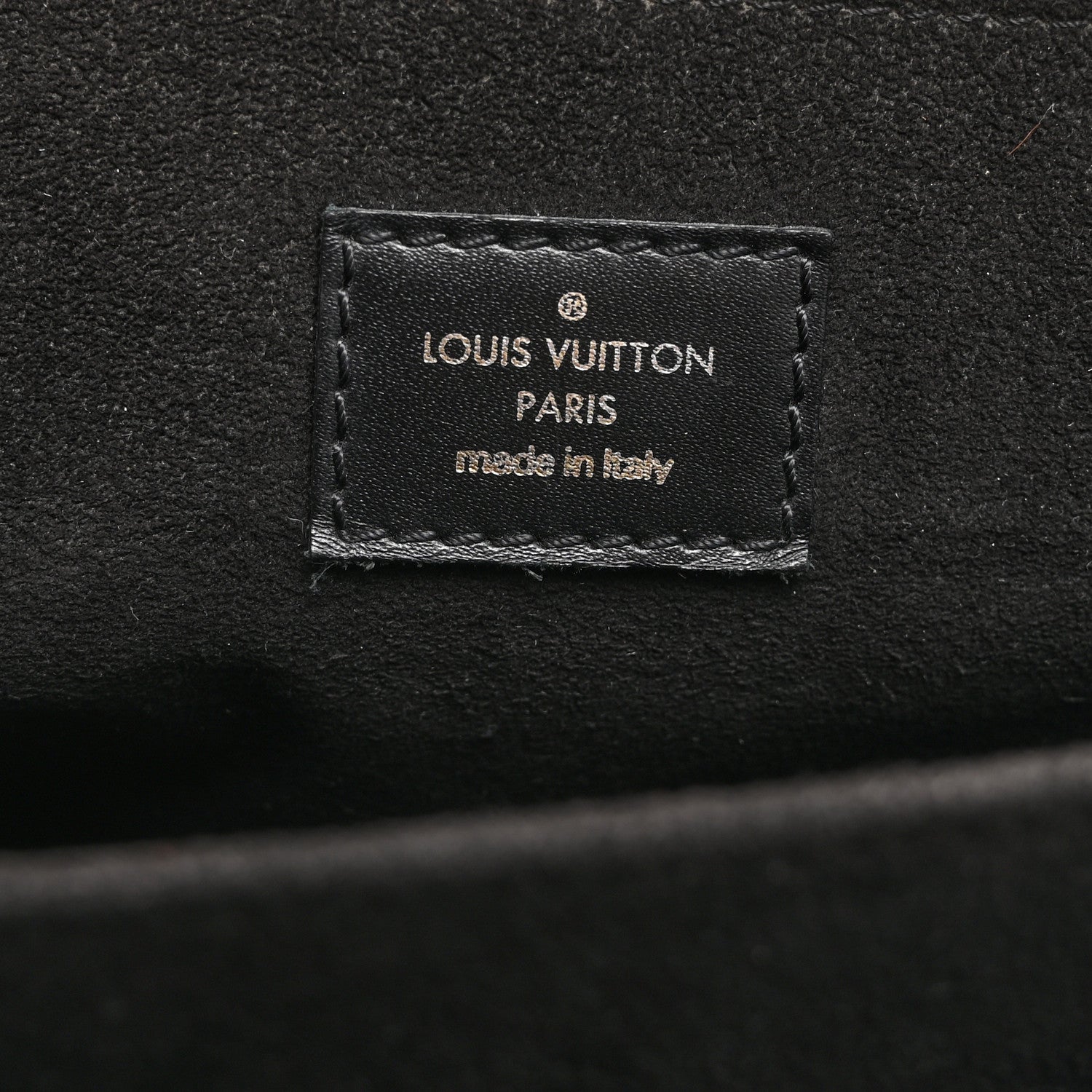 Reverse Monogram Pochette Metis