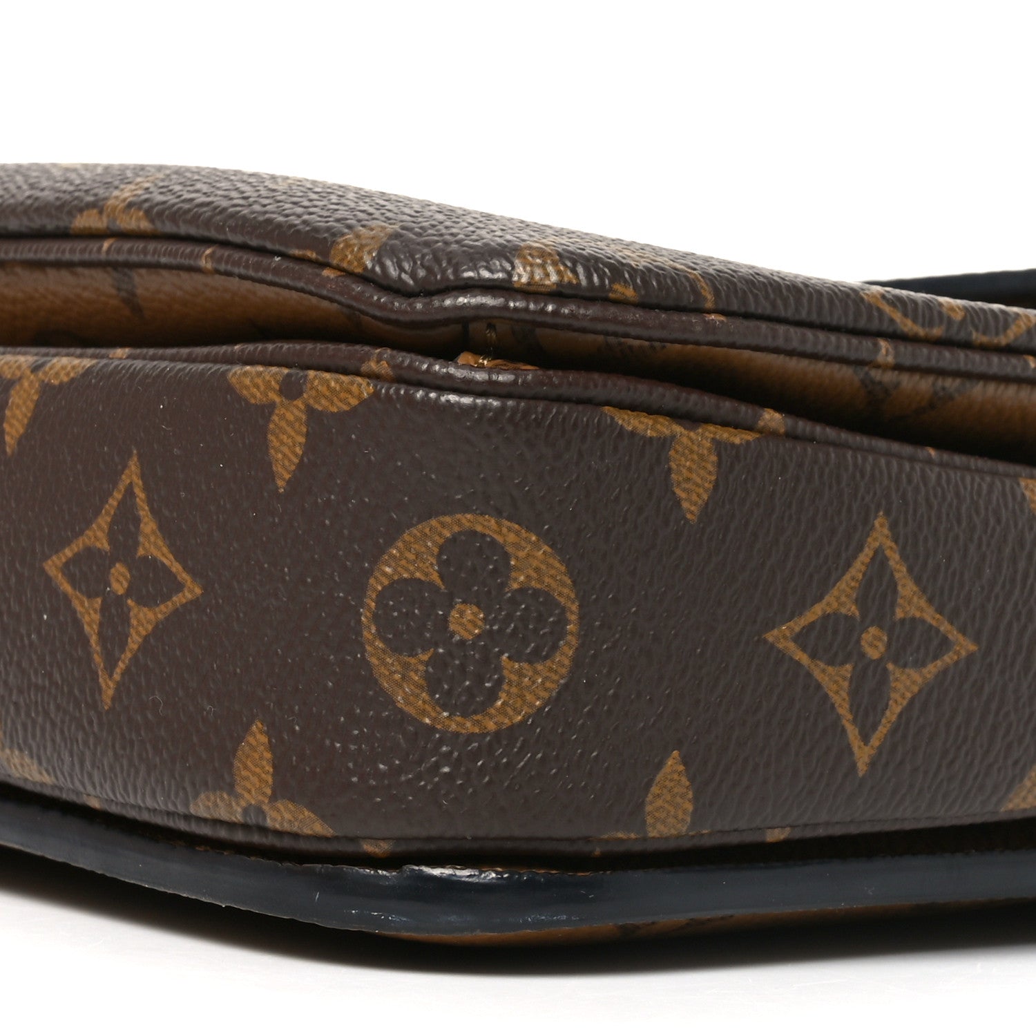 Reverse Monogram Pochette Metis