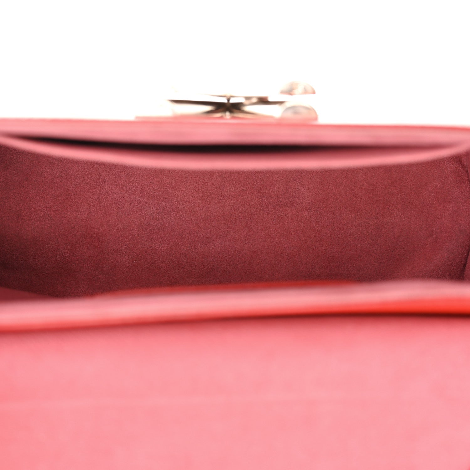 Epi Twist Shoulder Bag MM Coquelicot