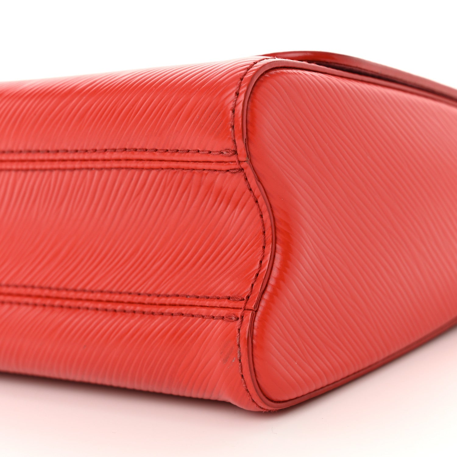 Epi Twist Shoulder Bag MM Coquelicot