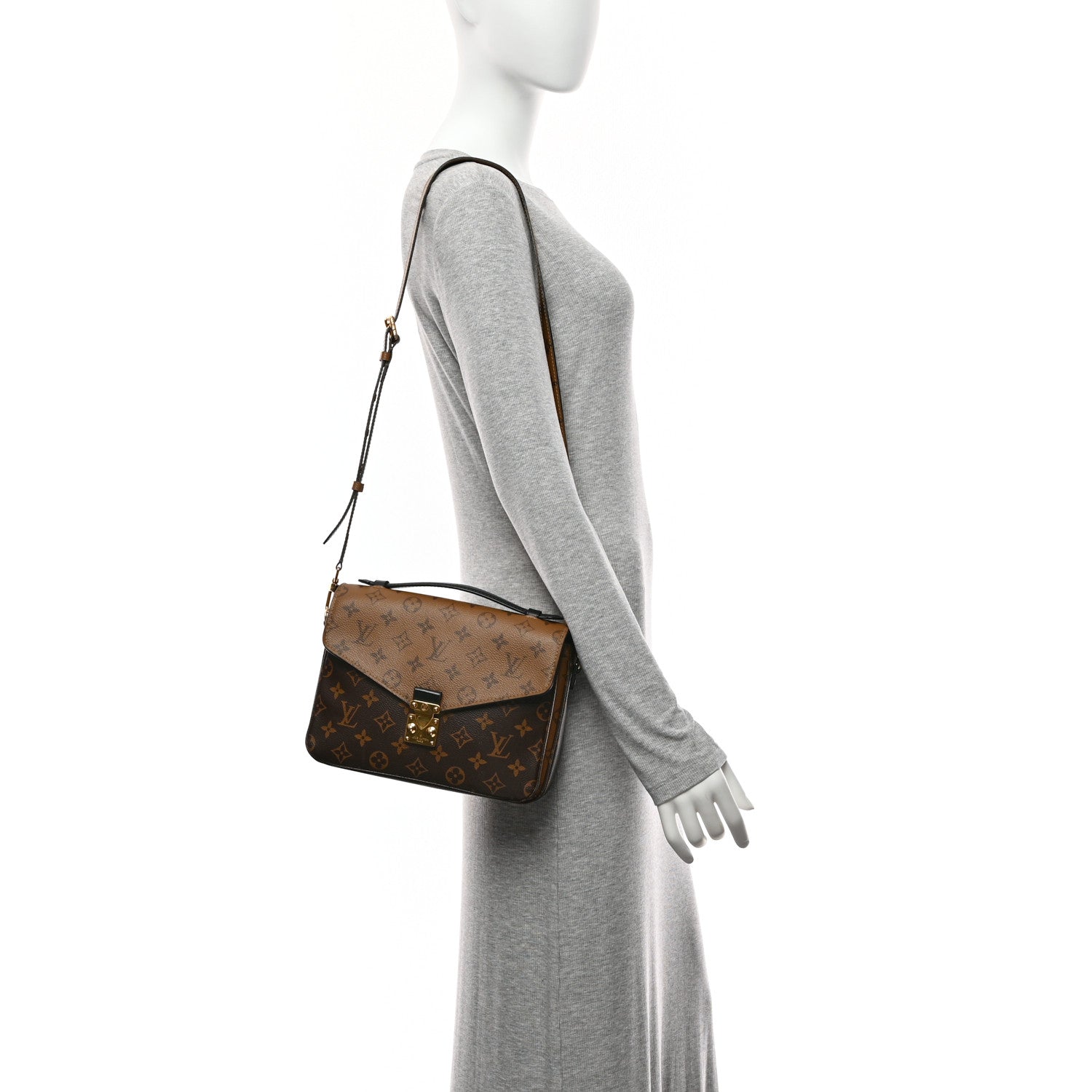 Reverse Monogram Pochette Metis