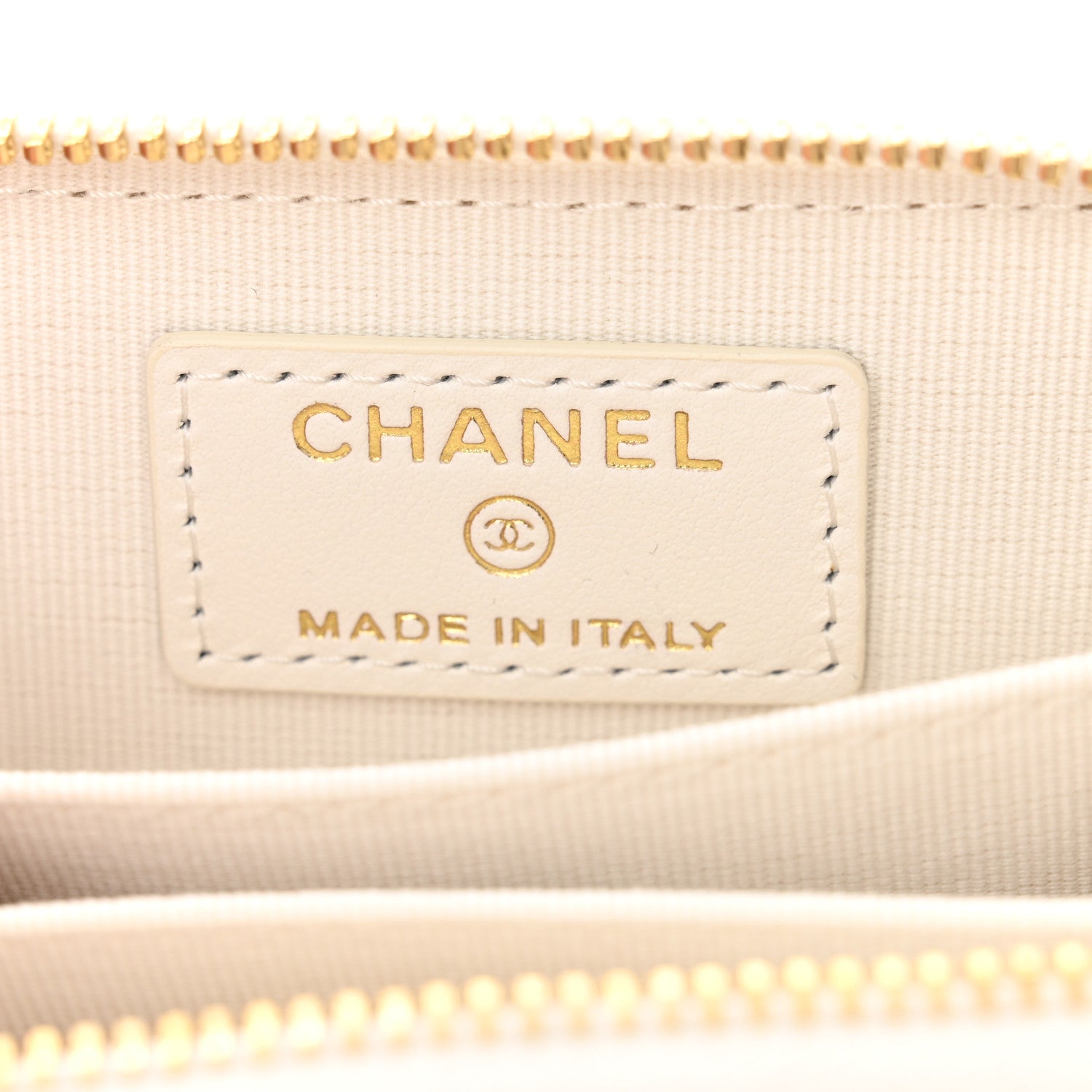 Tweed Quilted Bow Flap Card Holder On Chain White