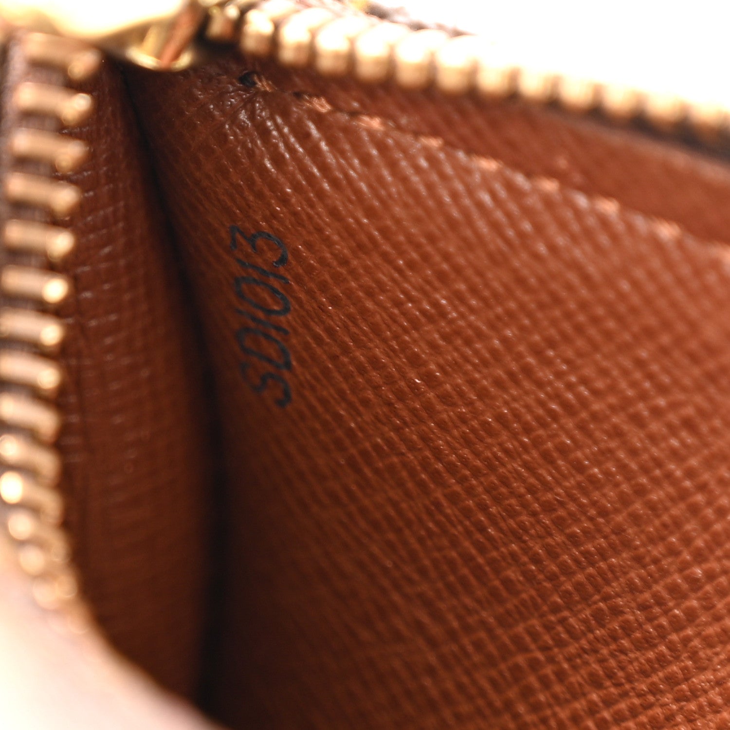 Monogram Papillon 26