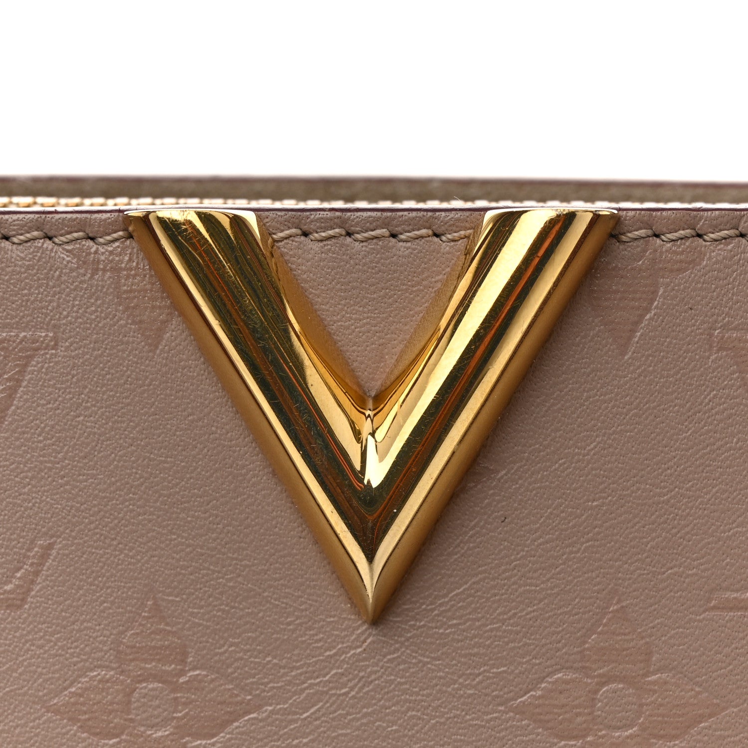 Monogram Cuir Plume Very Tote MM Mastic Raisin