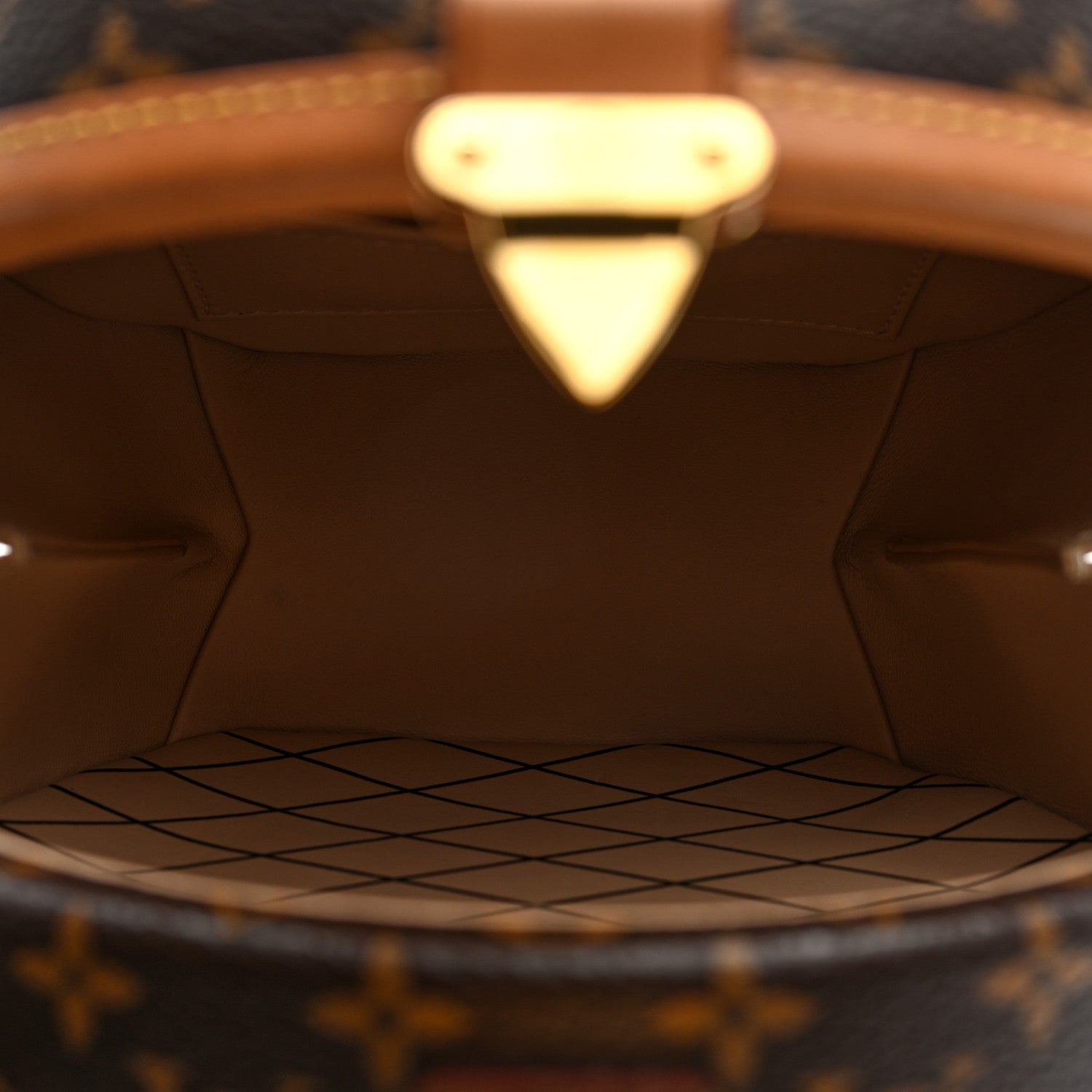 Monogram Petite Boite Chapeau