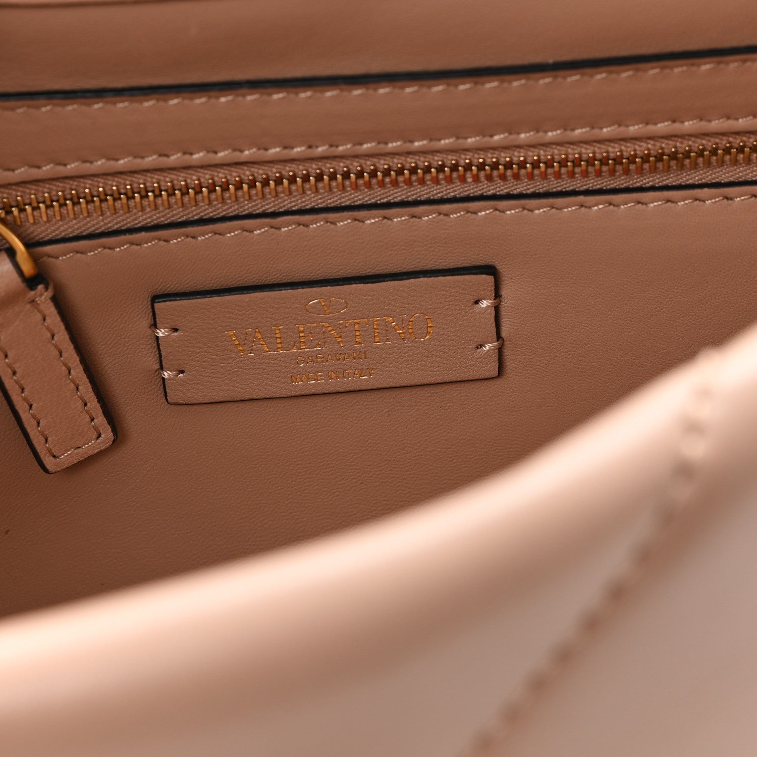 Nappa Large Roman Stud Shoulder Bag Rose Cannelle