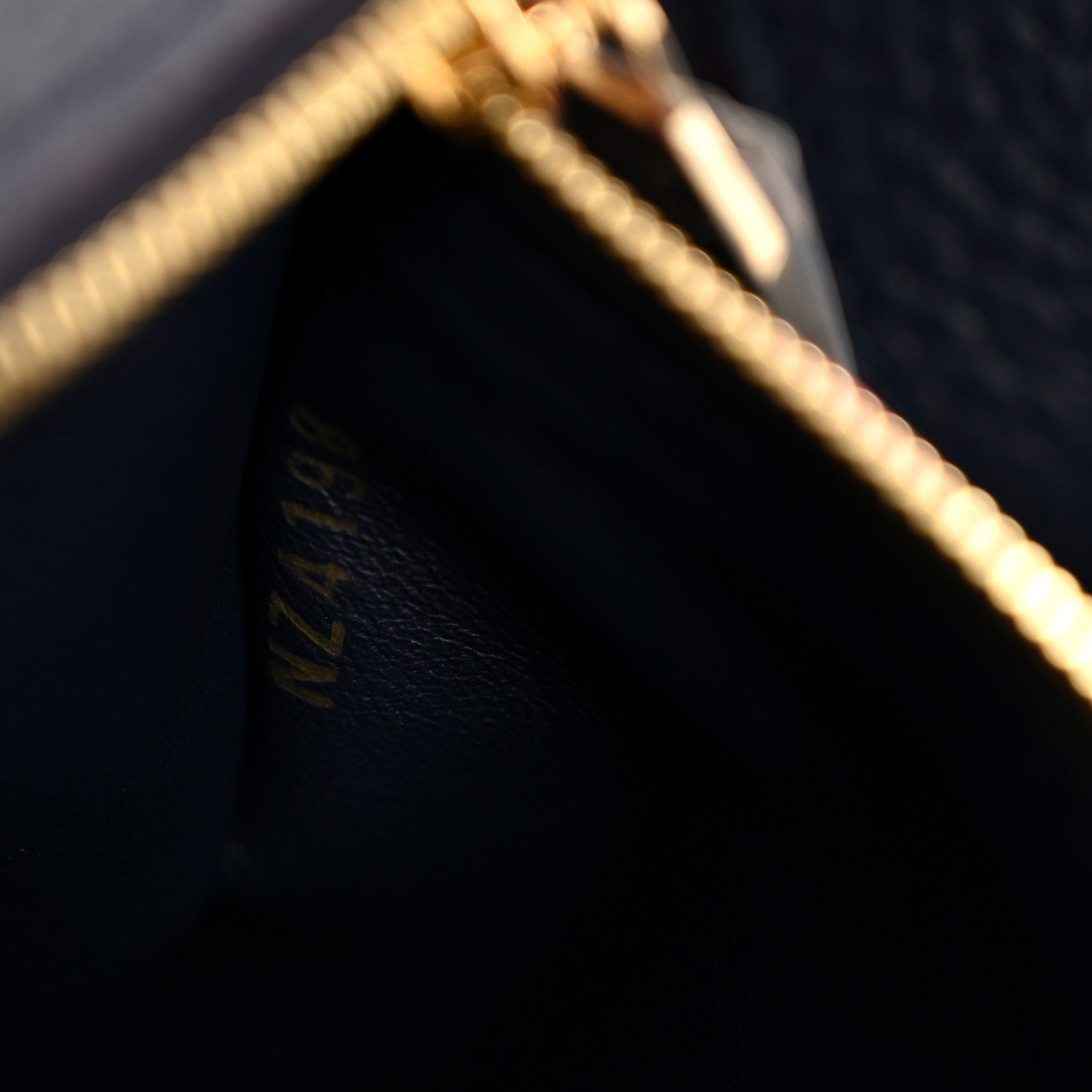 Taurillon Capucines PM Marine Rouge