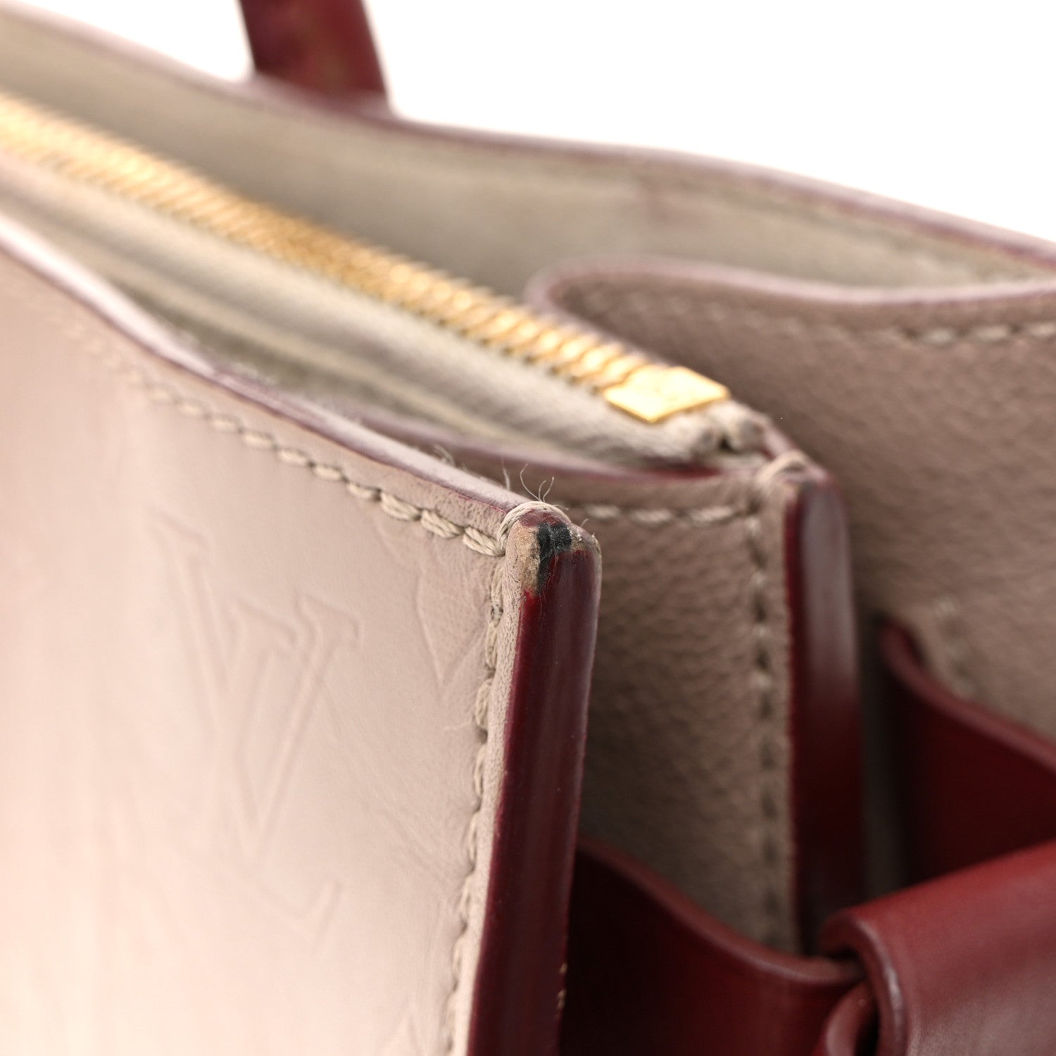 Monogram Cuir Plume Very Tote MM Mastic Raisin