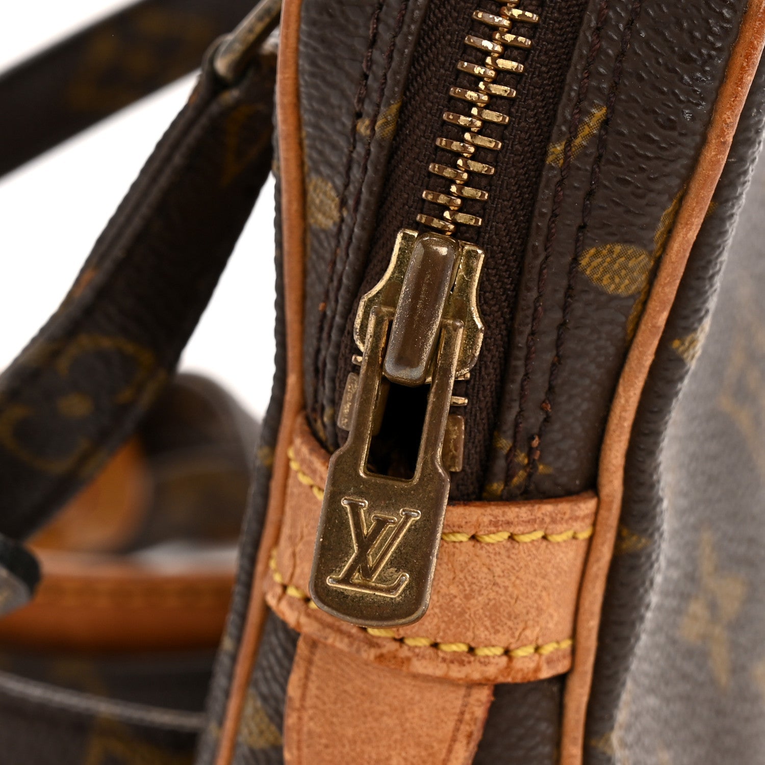 Monogram Pochette Marly Bandouliere