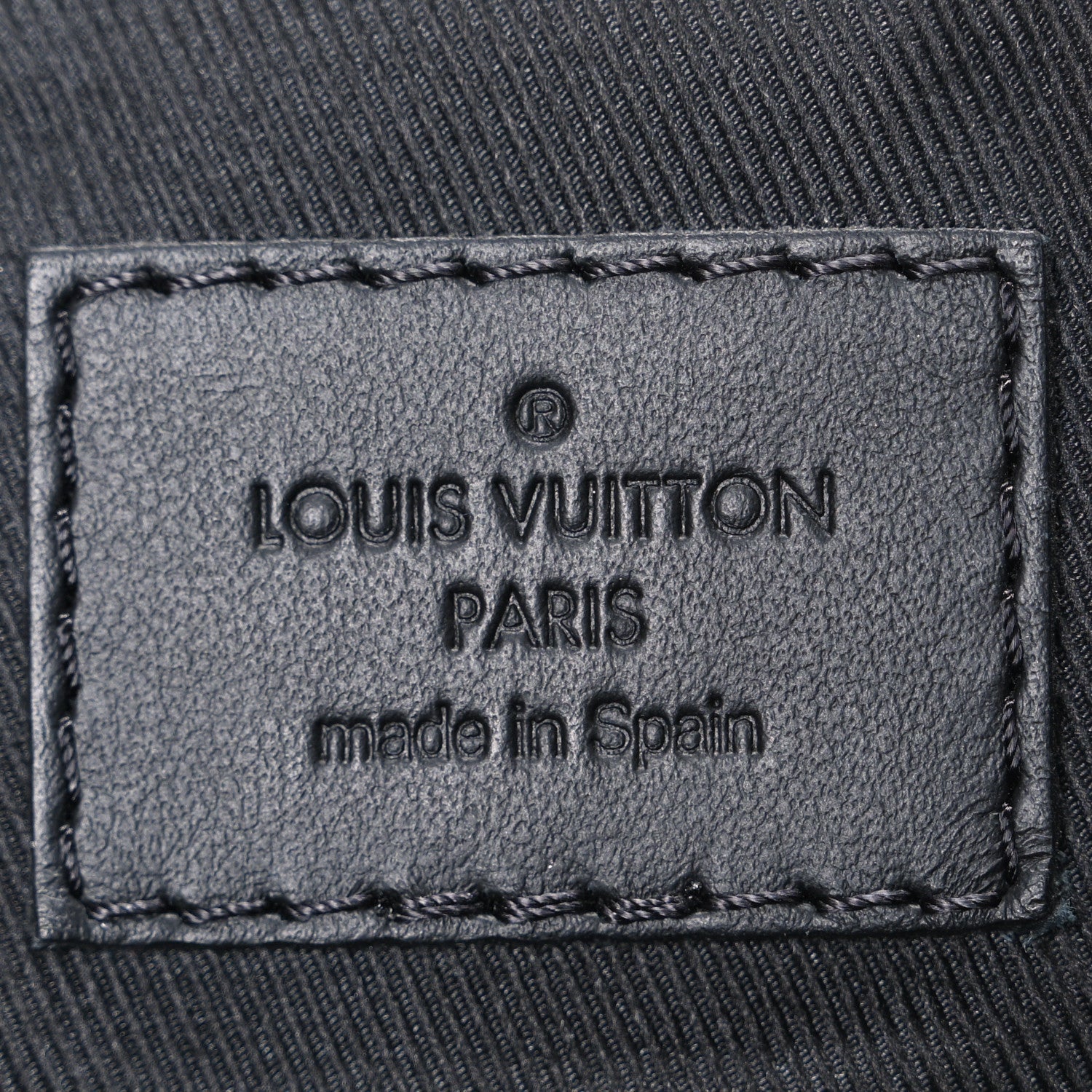 Calfskin Aerogram Messenger Black